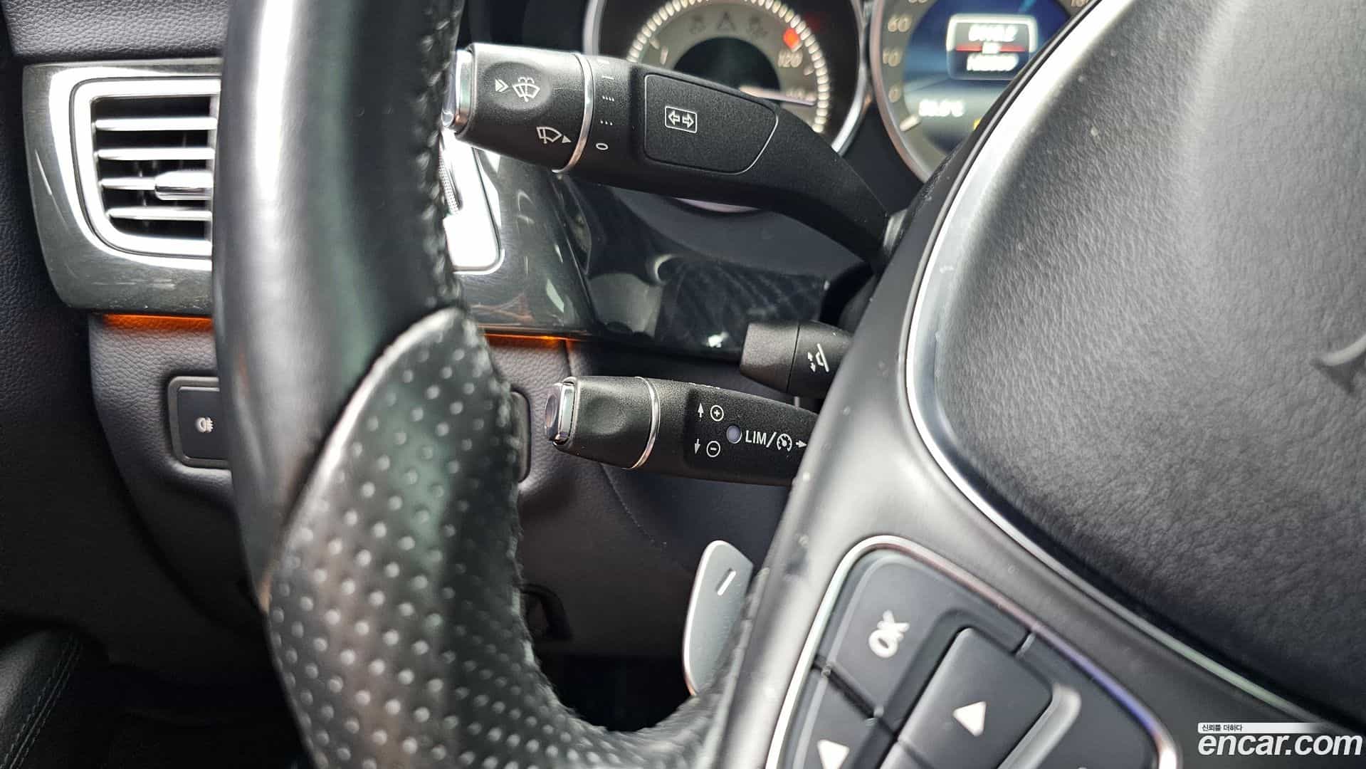 CLS-Class Mercedes-Benz 2015.11-OPTION-024