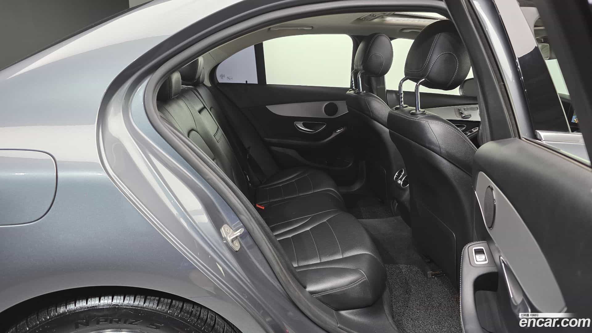 C-Class Mercedes-Benz 2017.4-OPTION-015
