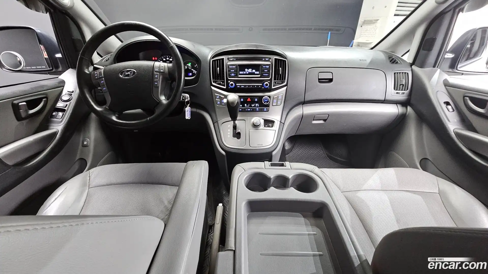 Starex Hyundai 2018.11-INNER-007