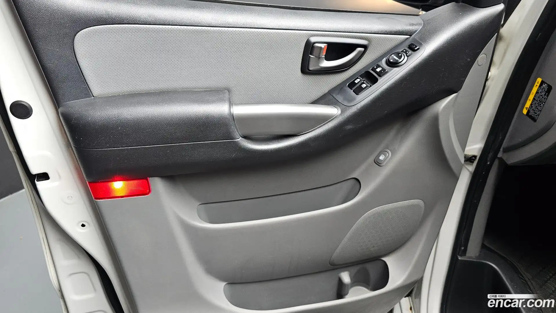Starex Hyundai 2018.11-INNER-034