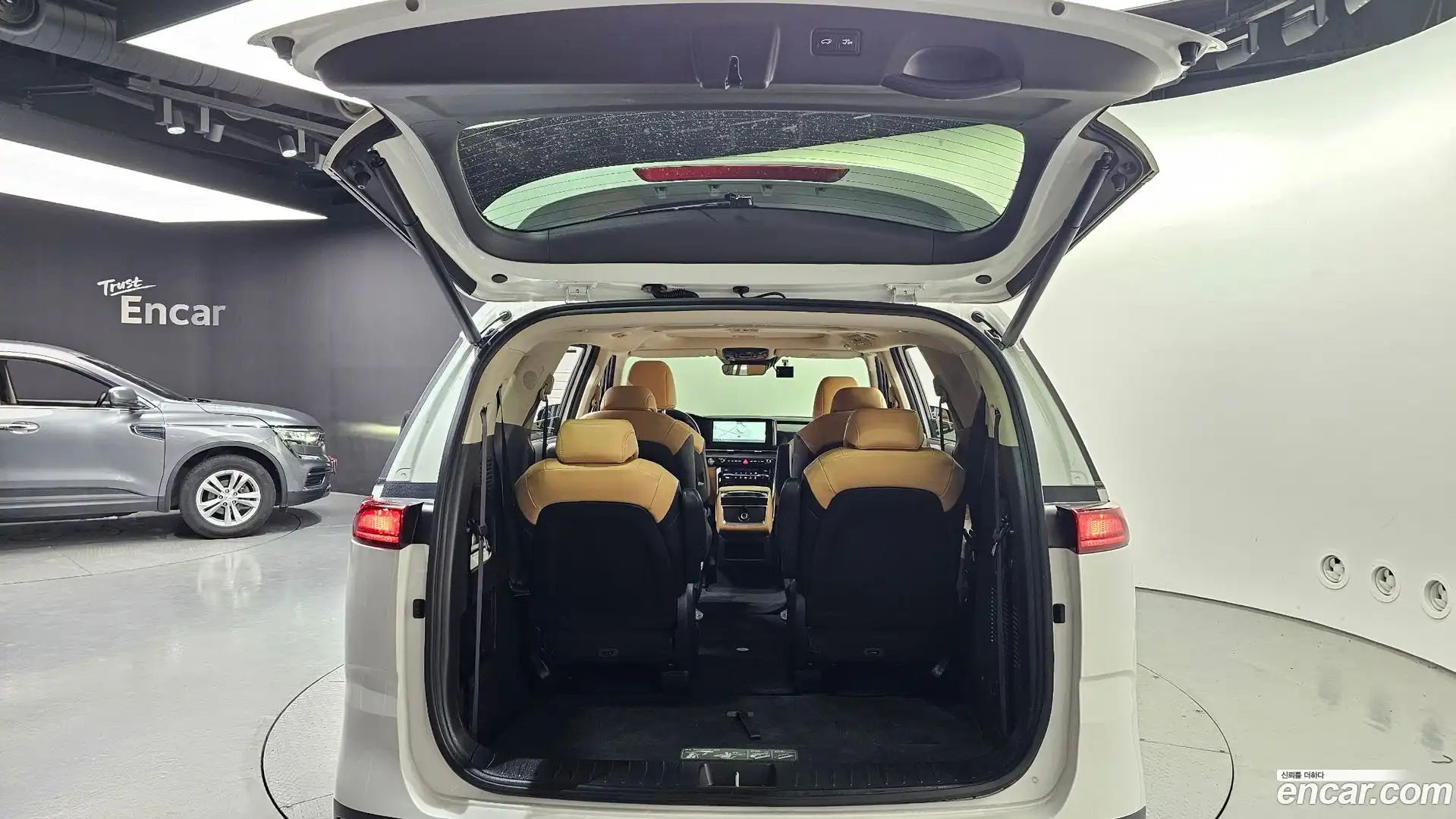 Canival Kia 2023.0-OPTION-024