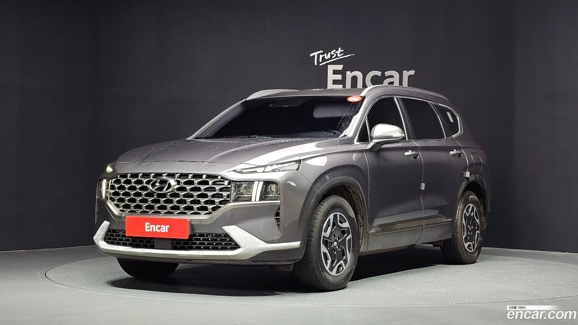 Main__Slider__Photo:Santafe Hyundai 2022.2-0