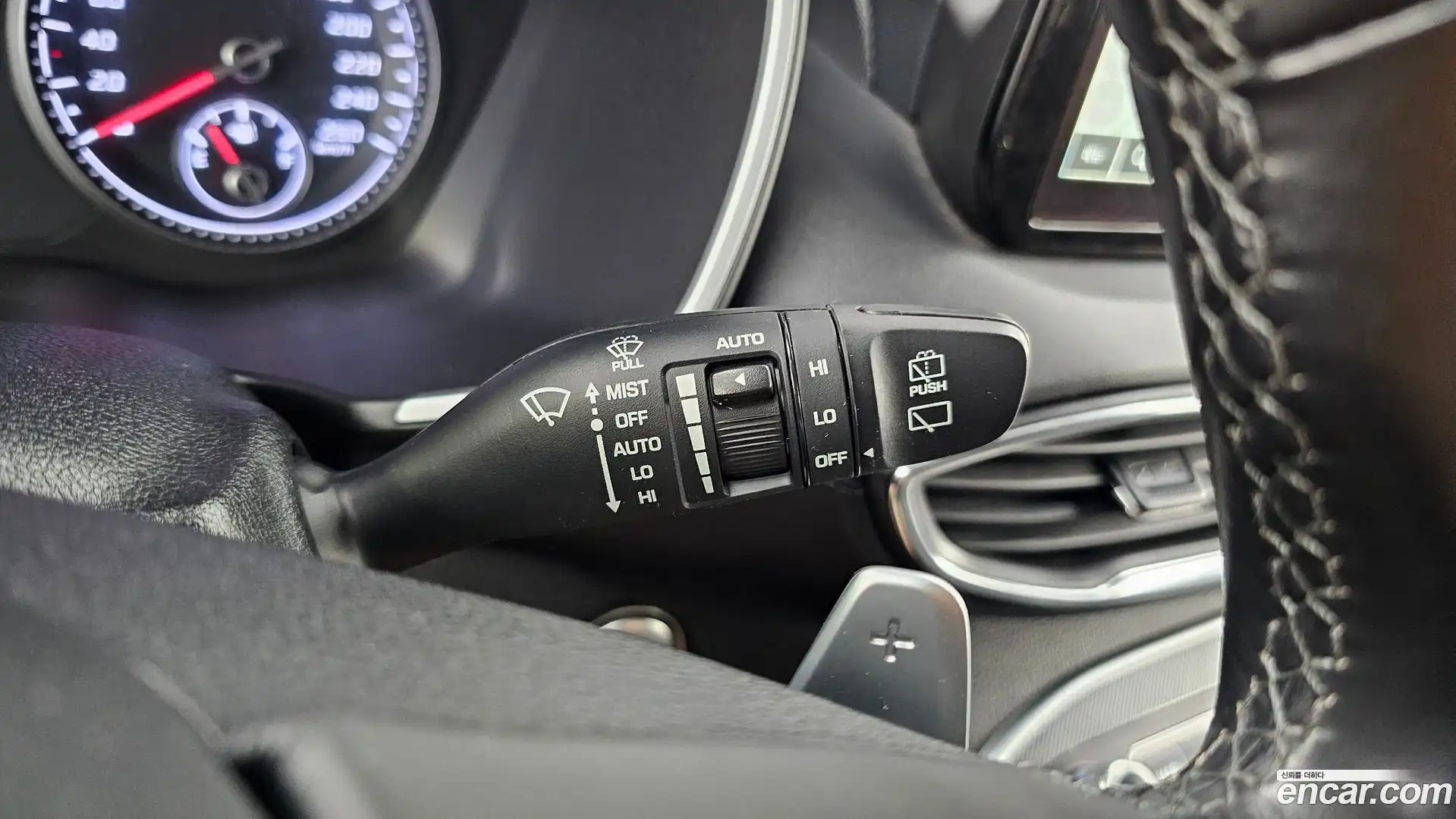 Santafe Hyundai 2022.2-OPTION-041