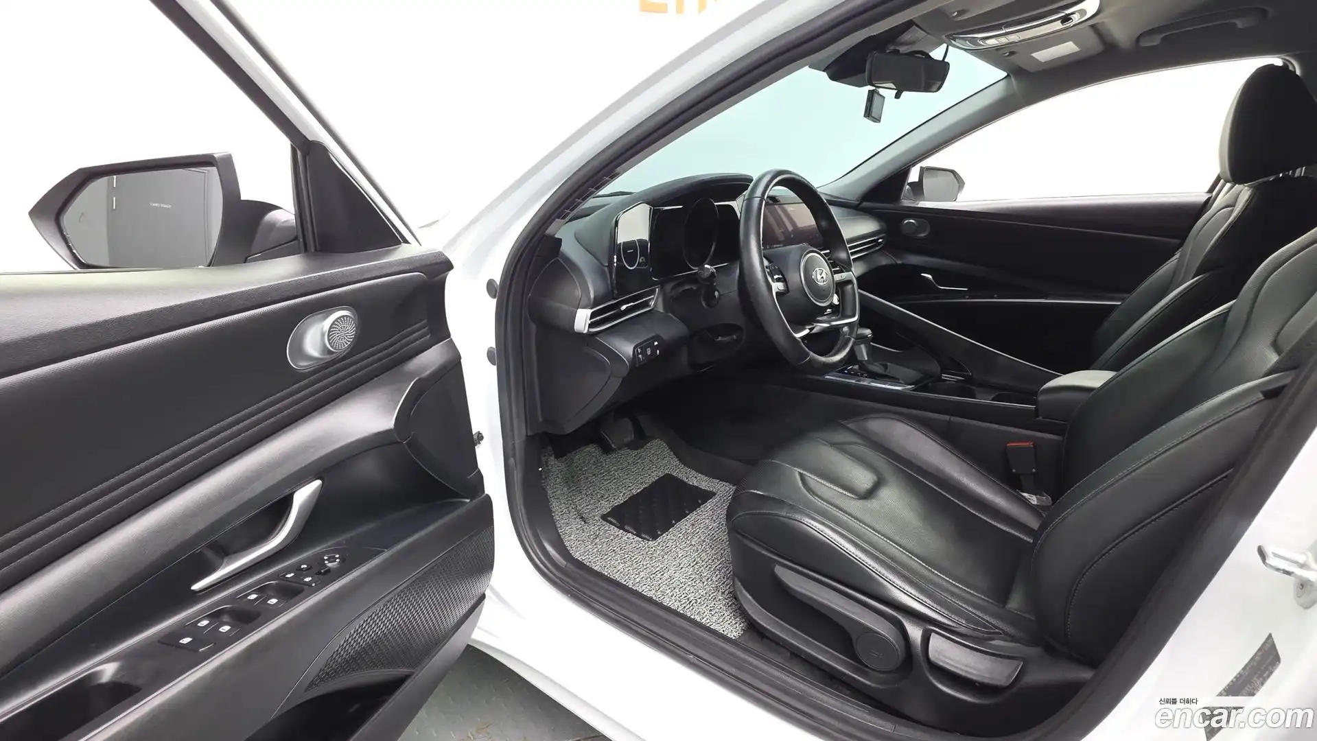 AVANTE Hyundai 2022.4-INNER-010