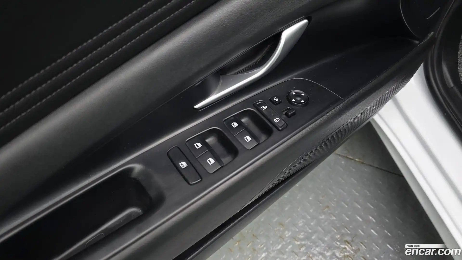 AVANTE Hyundai 2022.4-OPTION-023