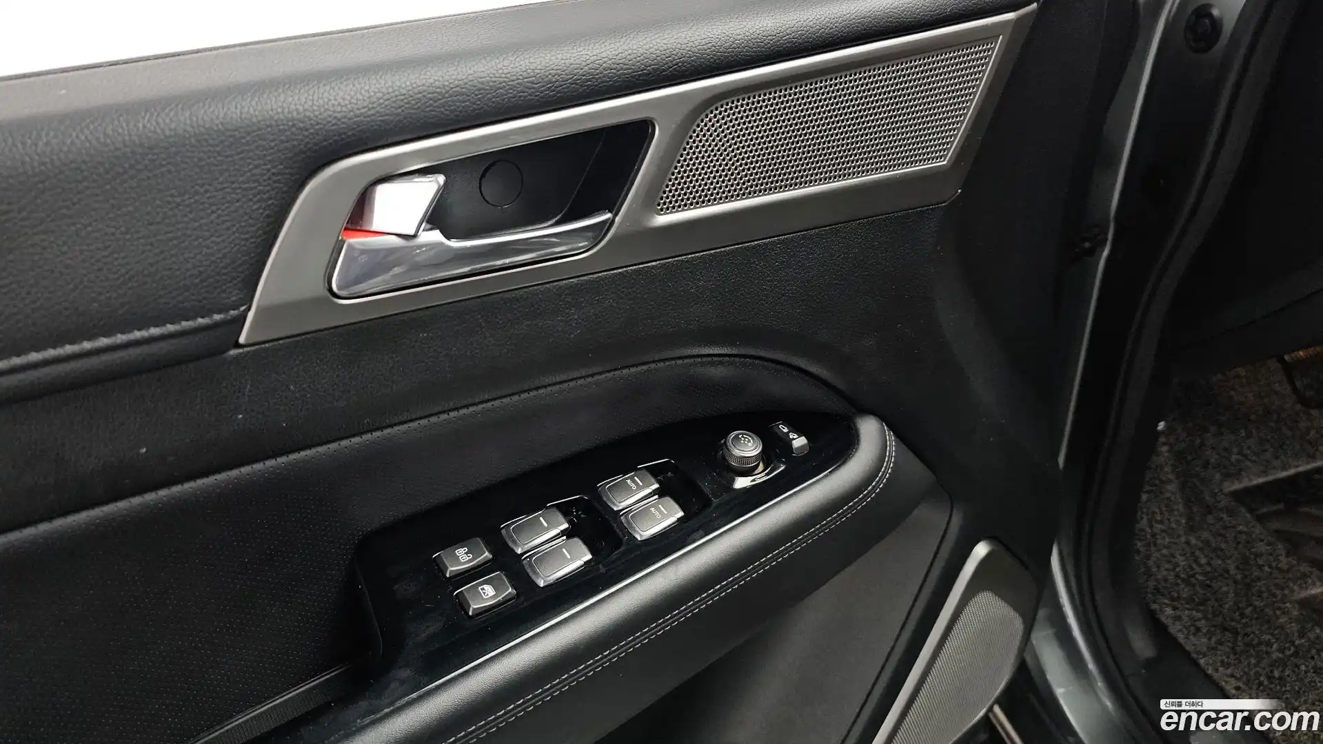 Rexton KG Mobility 2019.3-OPTION-023