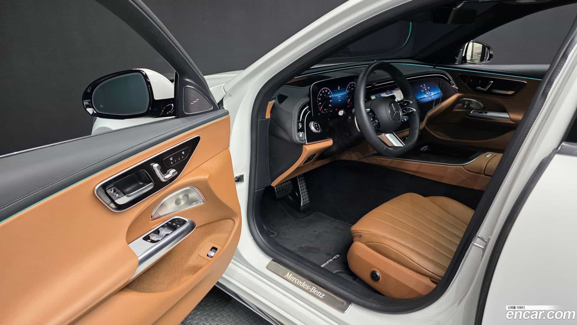 E-Class Mercedes-Benz 2024.0-INNER-010