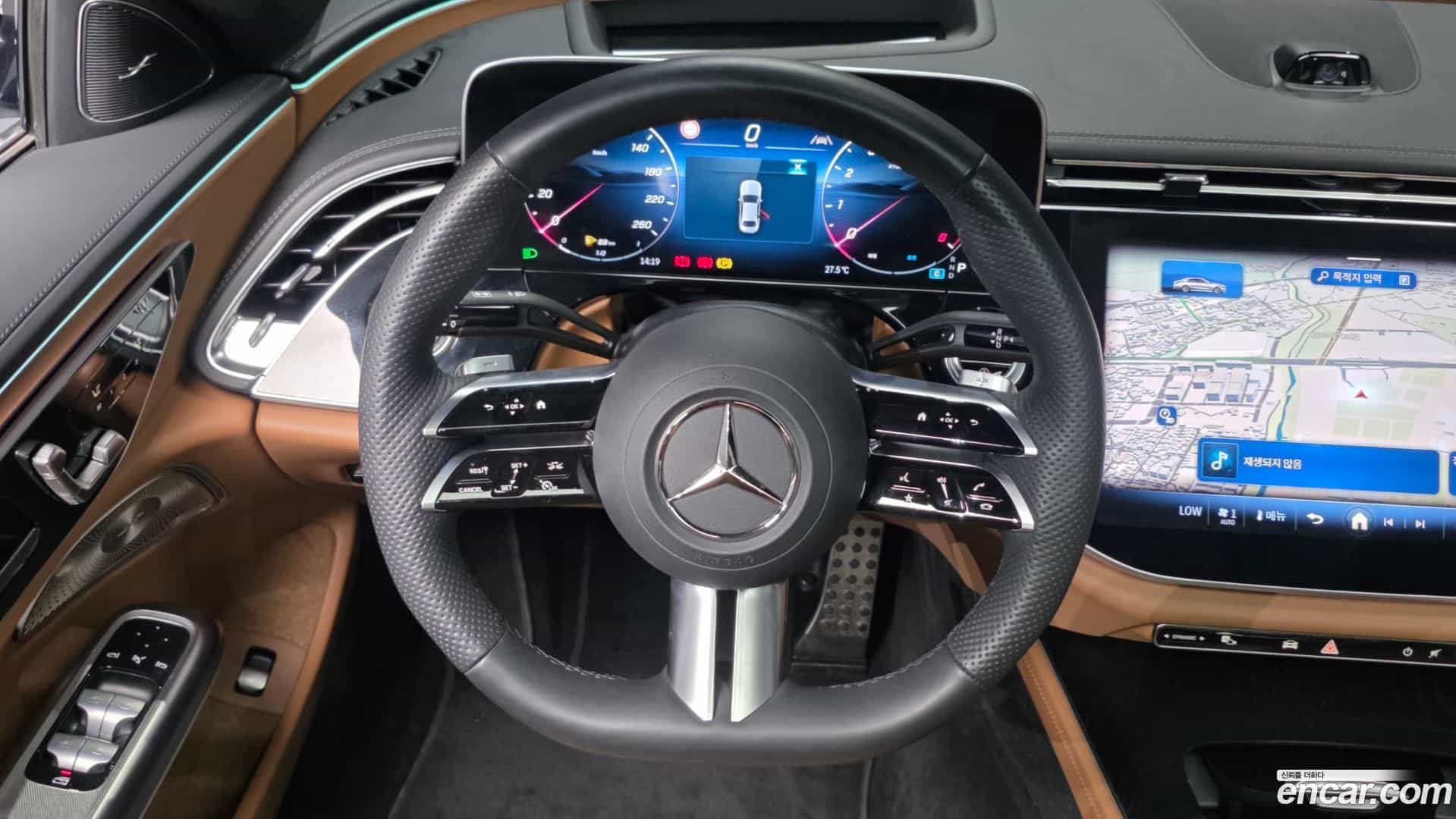 E-Class Mercedes-Benz 2024.0-OPTION-017