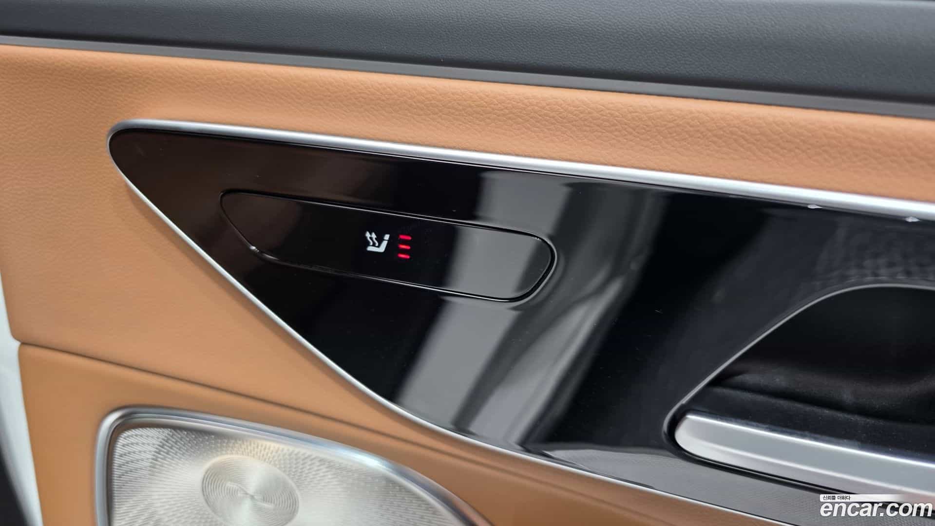 E-Class Mercedes-Benz 2024.0-OPTION-023