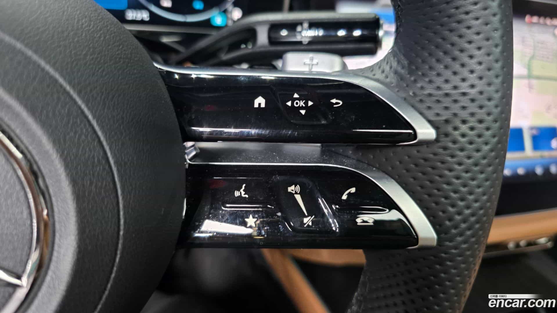 E-Class Mercedes-Benz 2024.0-OPTION-044