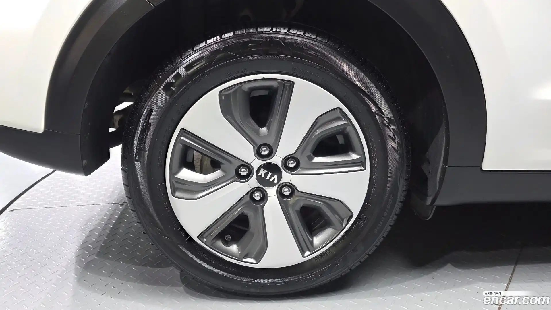 Niro Kia 2016.3-OUTER-005