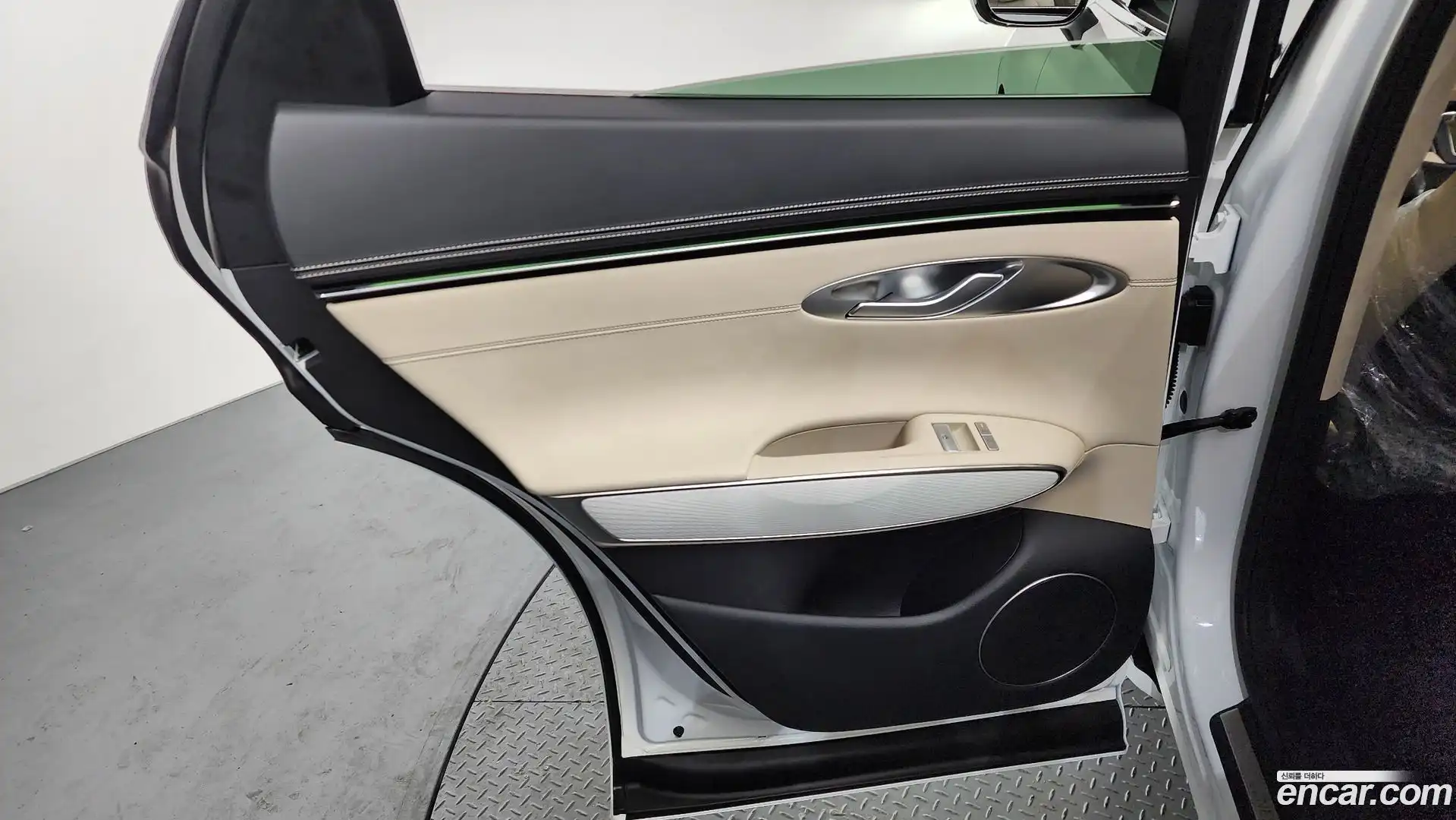 GV70 Genesis 2026.6-INNER-035