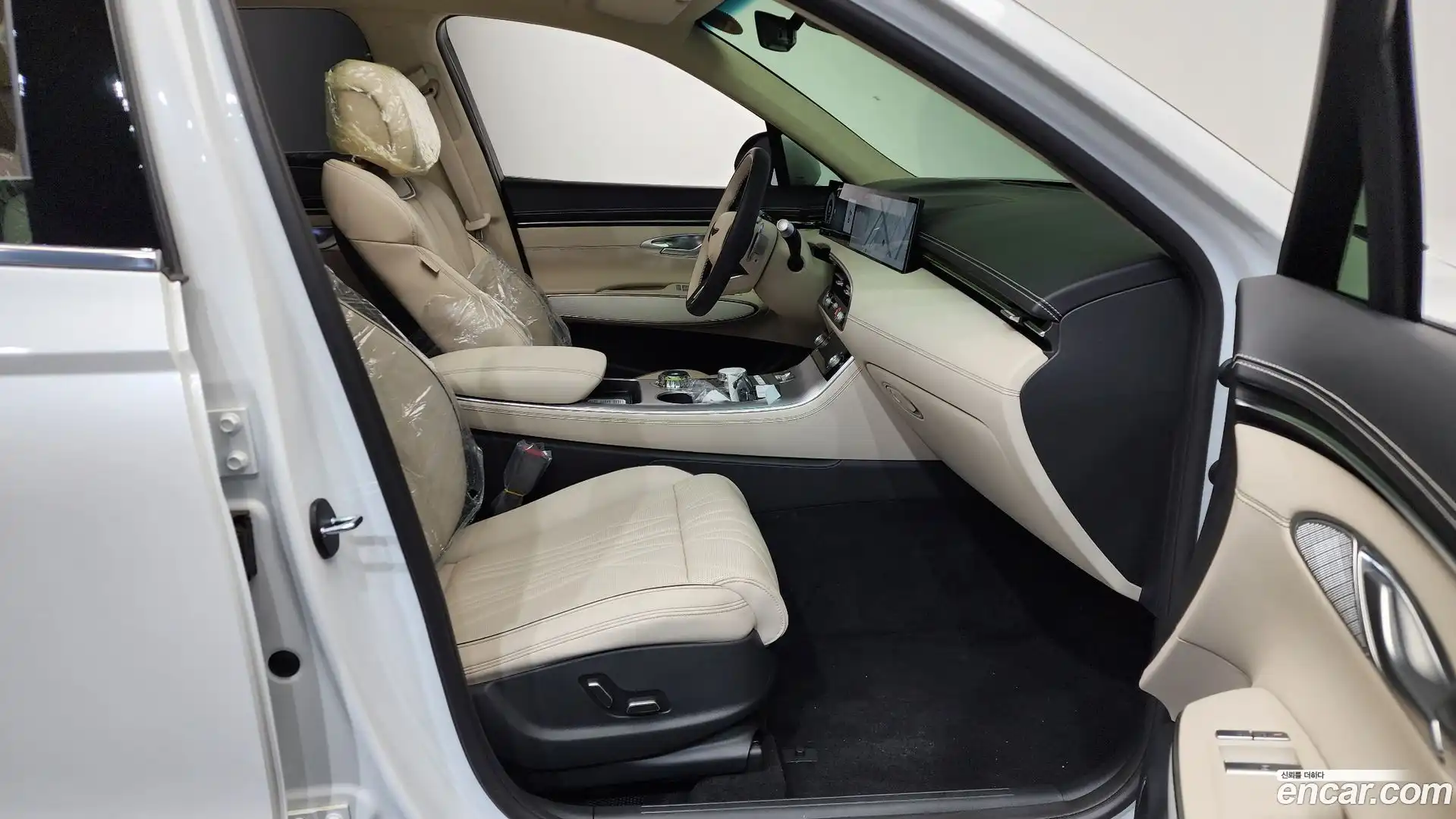 GV70 Genesis 2026.6-INNER-036