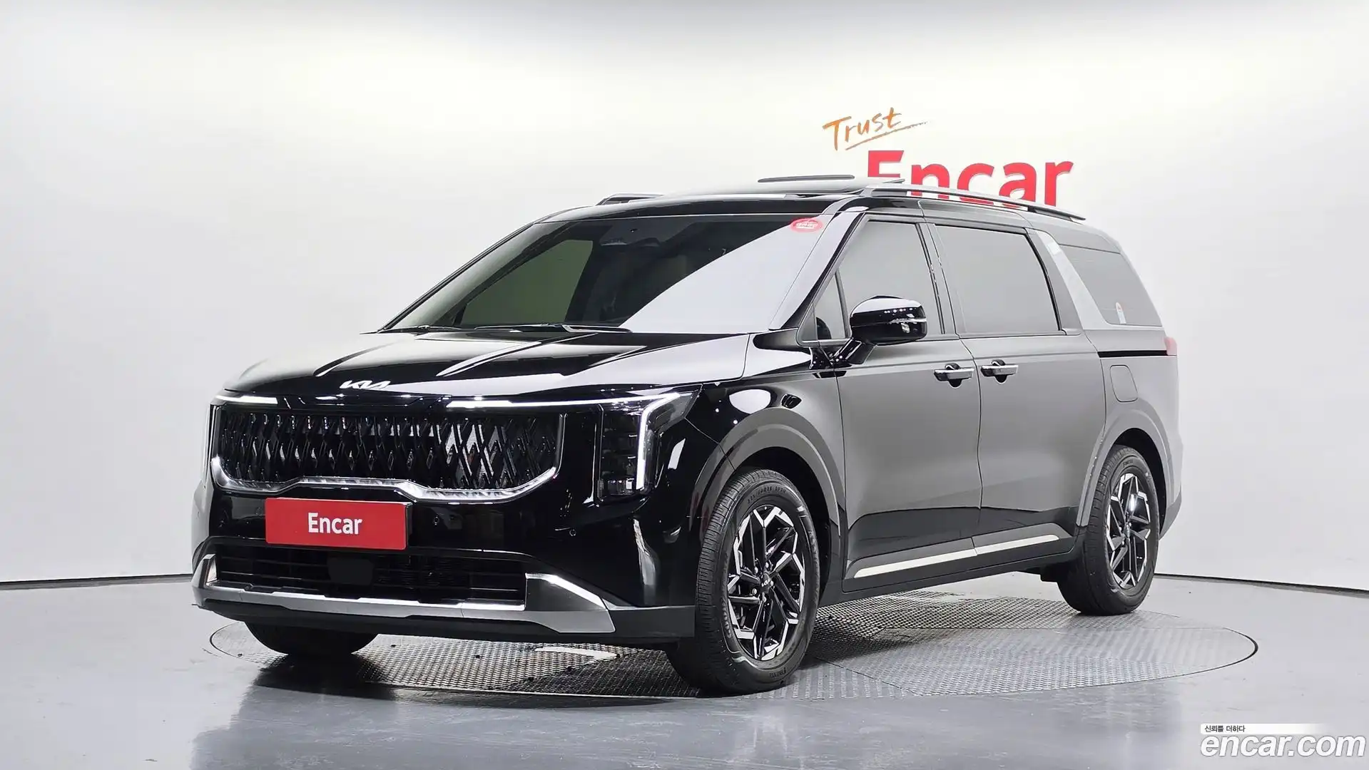 Canival Kia 2025.11-OUTER-001