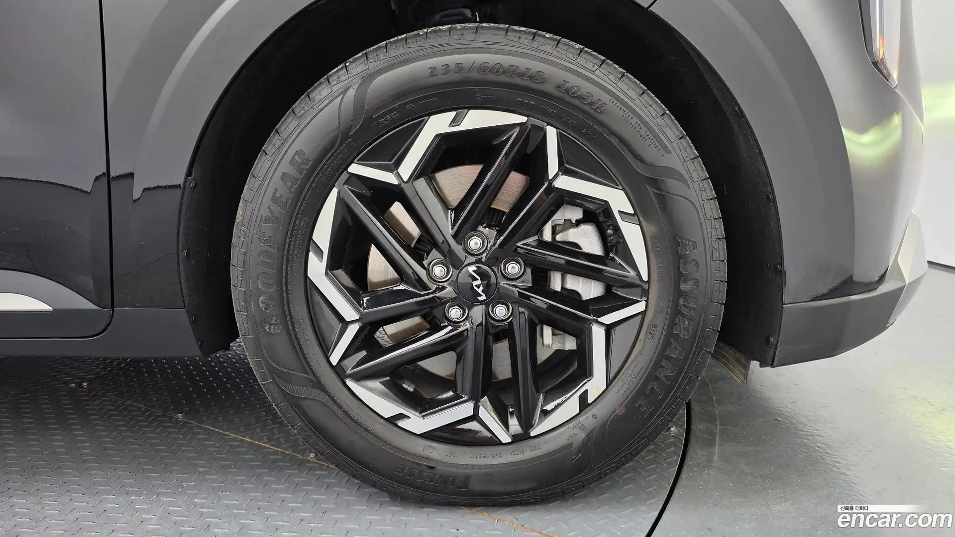 Canival Kia 2025.11-OUTER-005