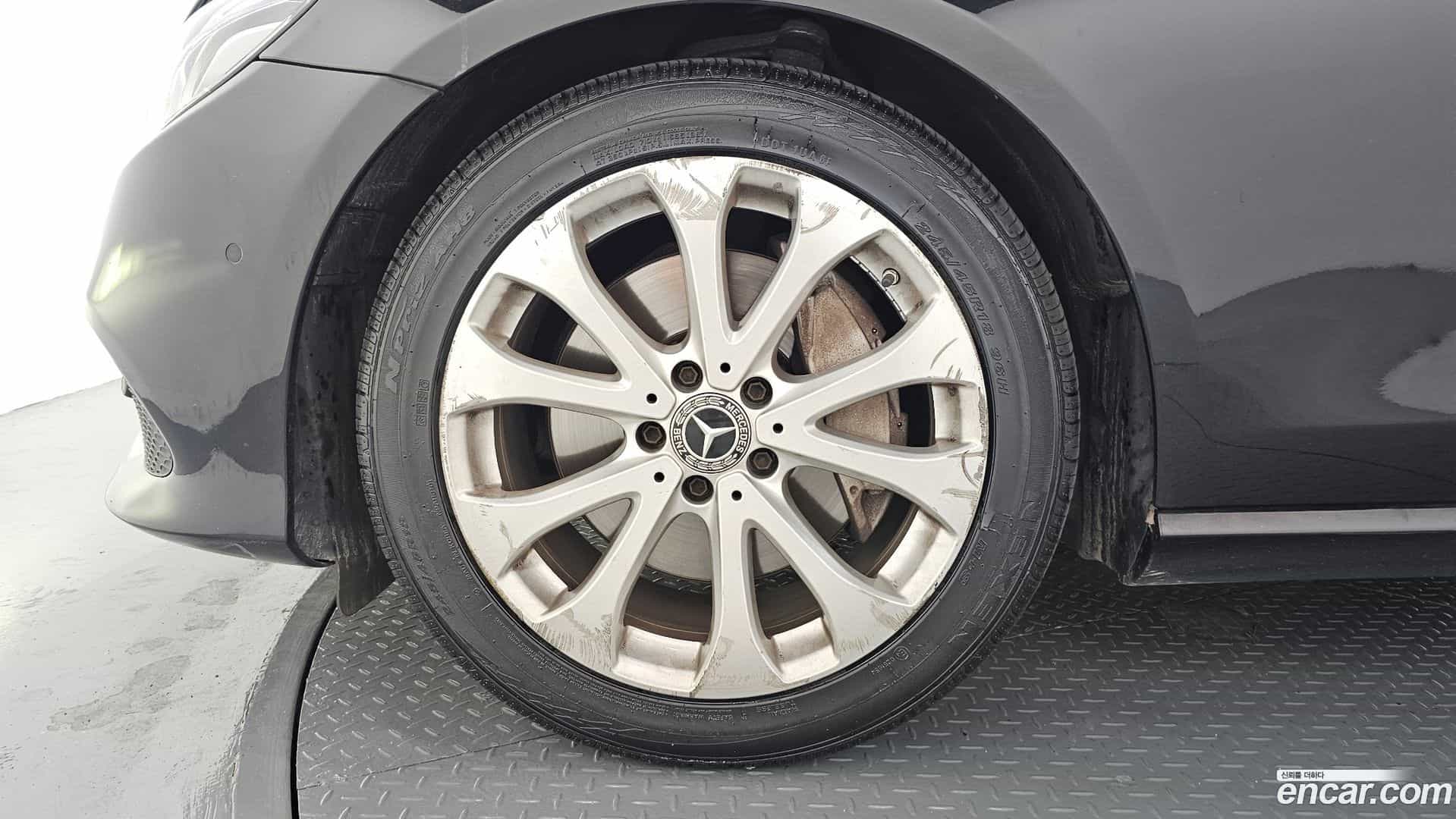 E-Class Mercedes-Benz 2017.3-OUTER-005