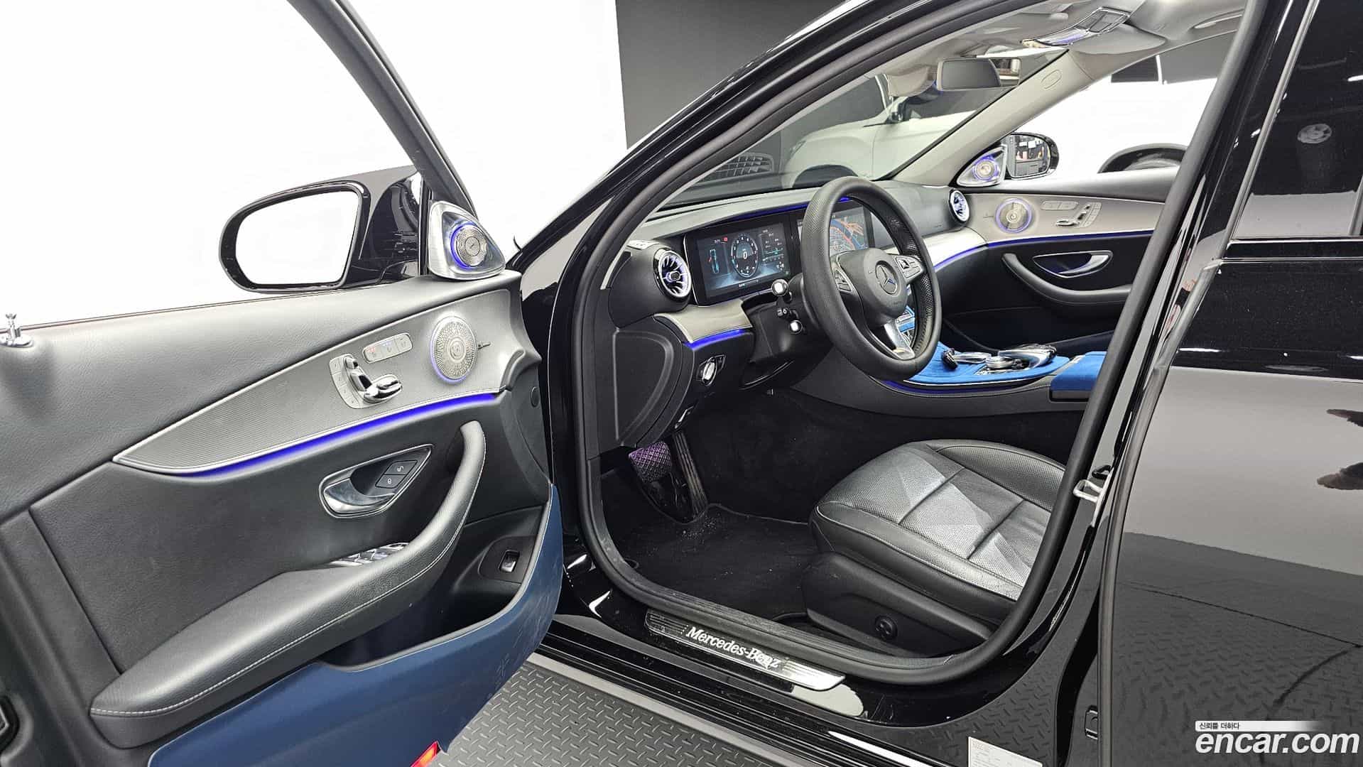 E-Class Mercedes-Benz 2017.3-INNER-010