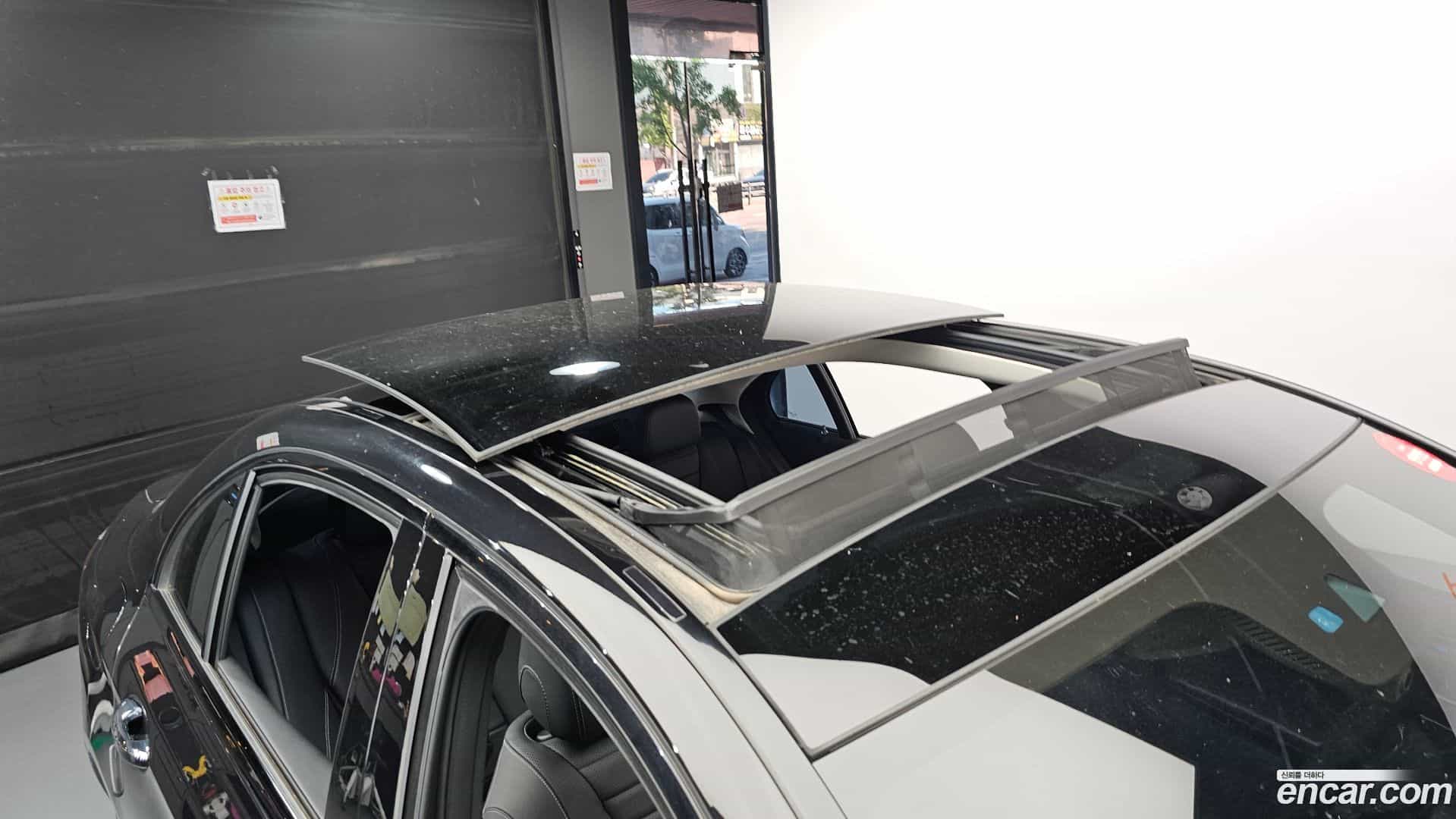 E-Class Mercedes-Benz 2017.3-OPTION-024