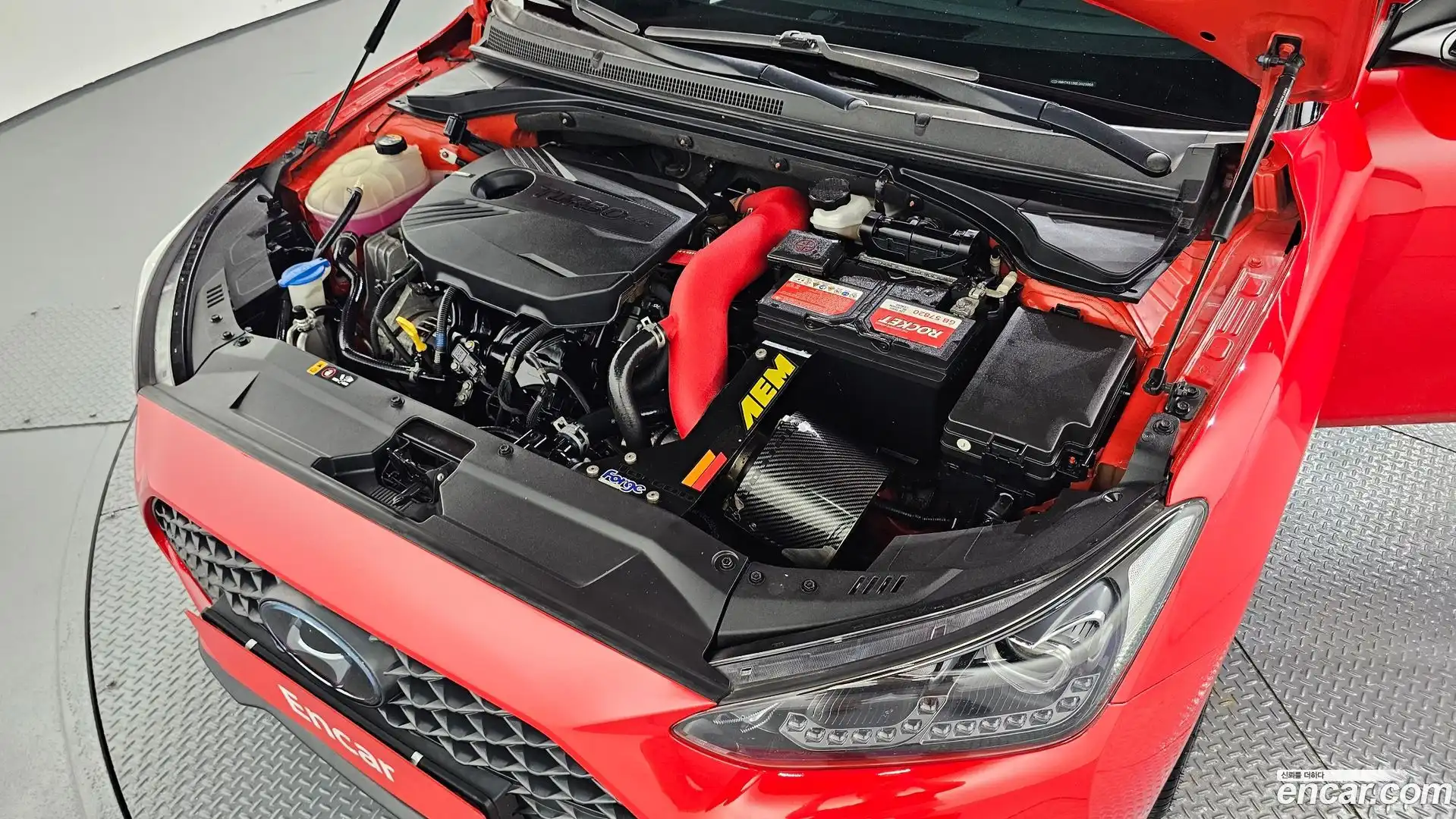 Veloster Hyundai 2020.5-OUTER-006