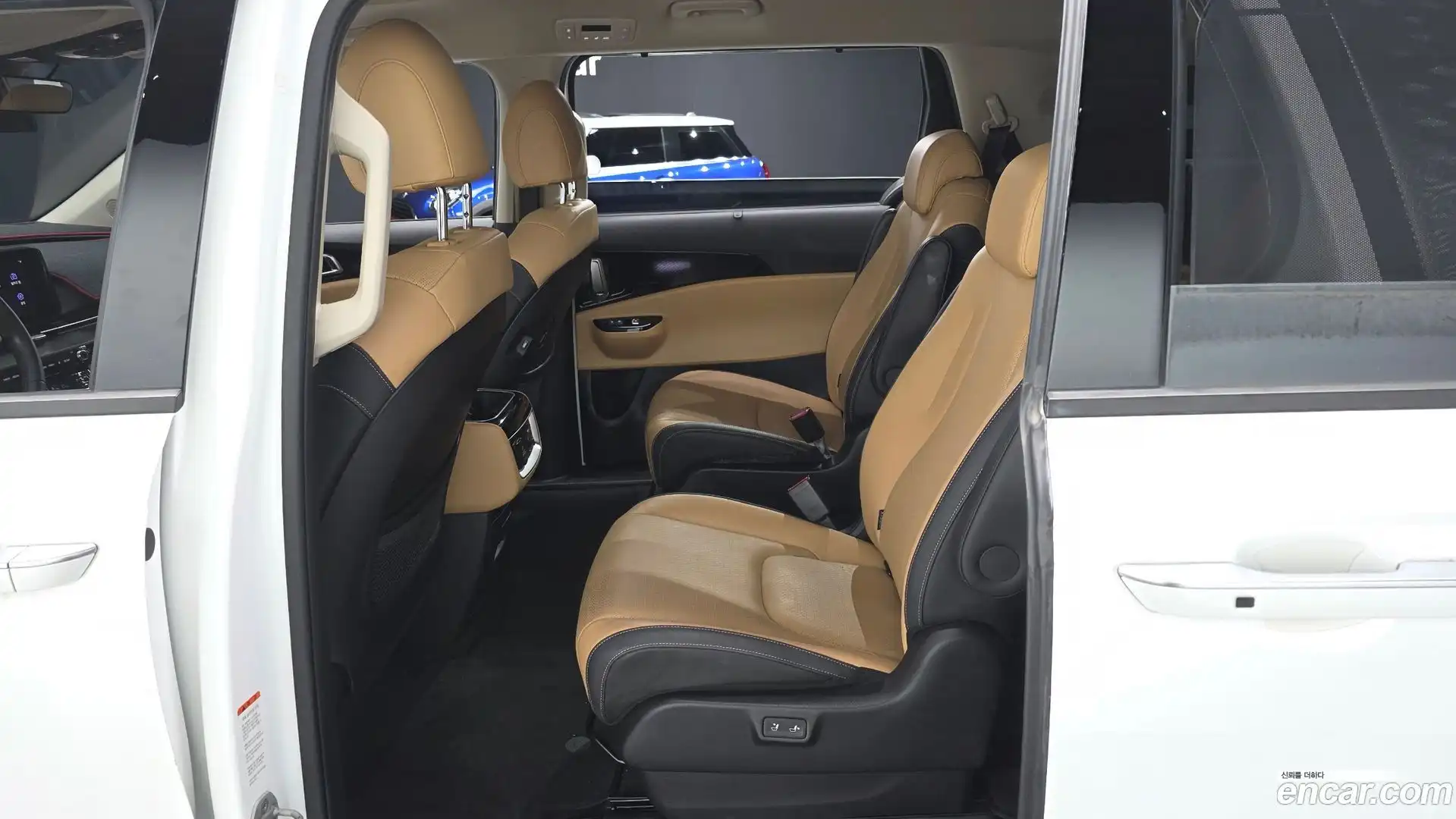 Canival Kia 2022.6-OPTION-016