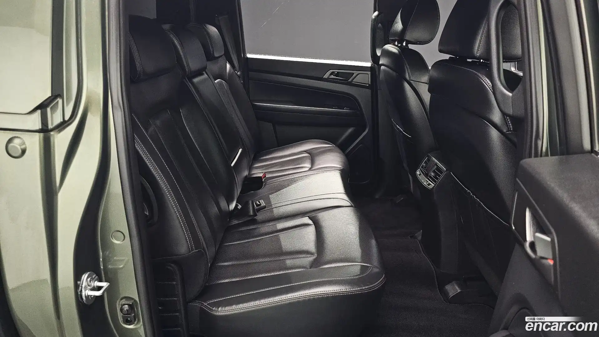 Rexton KG Mobility 2022.10-OPTION-015
