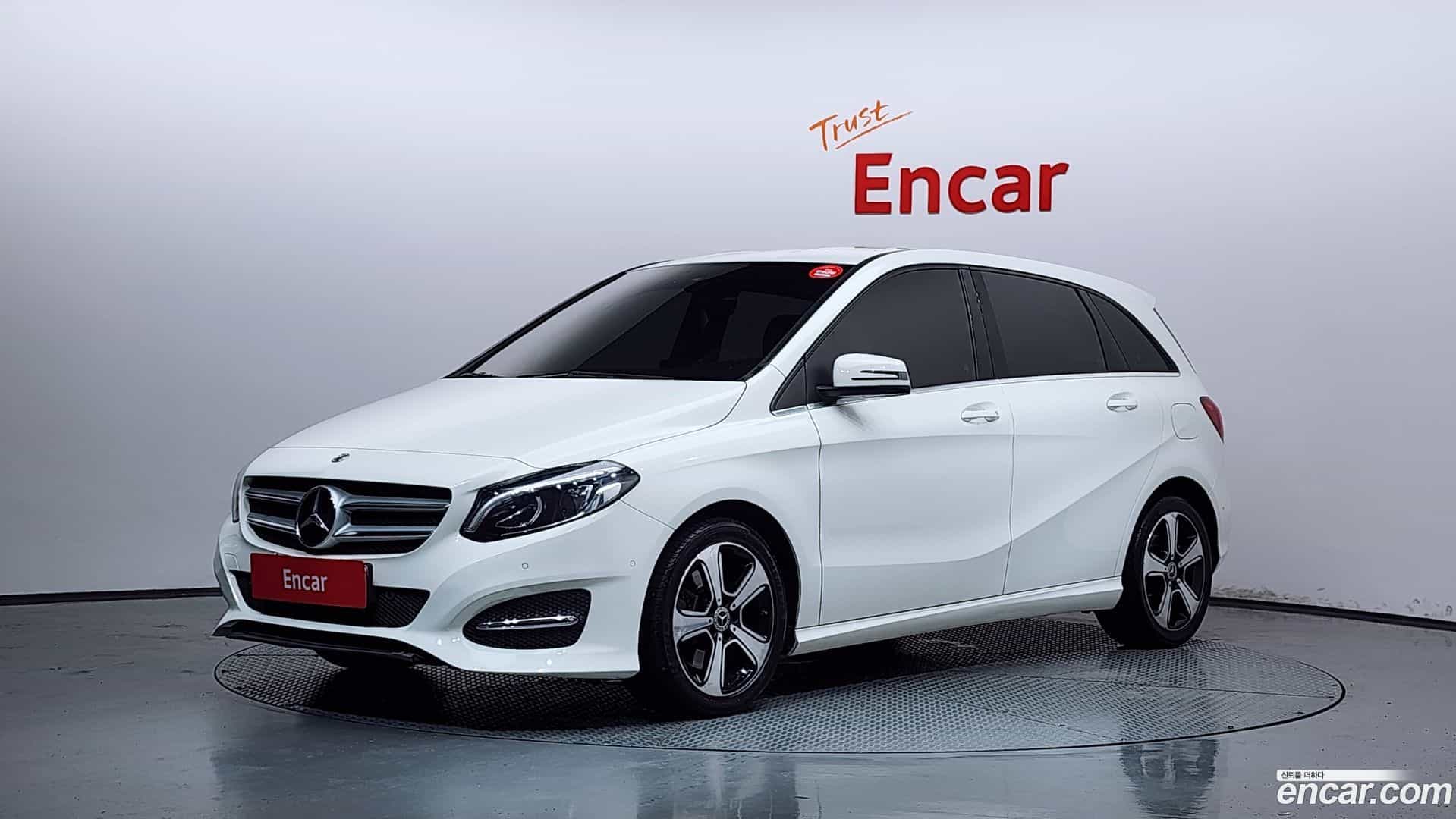 B-Class Mercedes-Benz 2018.5-OUTER-001