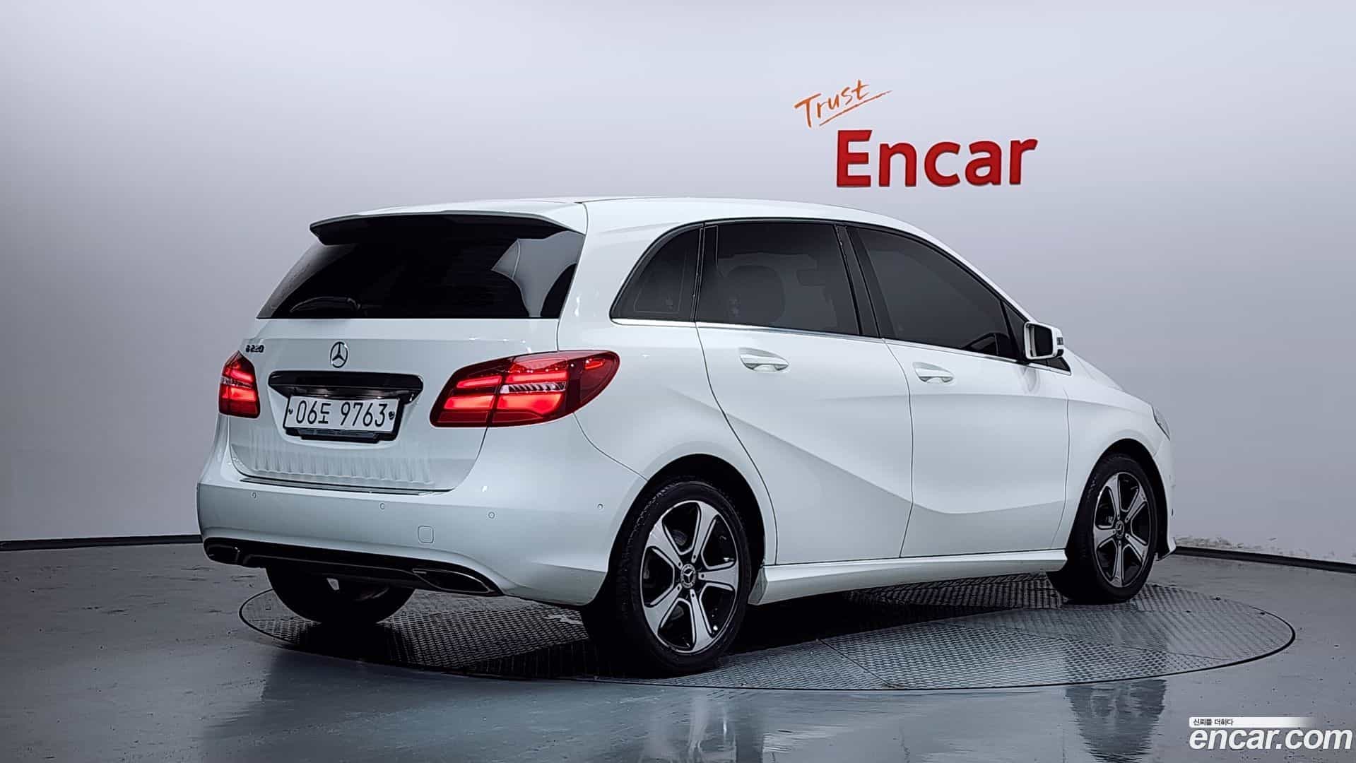B-Class Mercedes-Benz 2018.5-OUTER-002