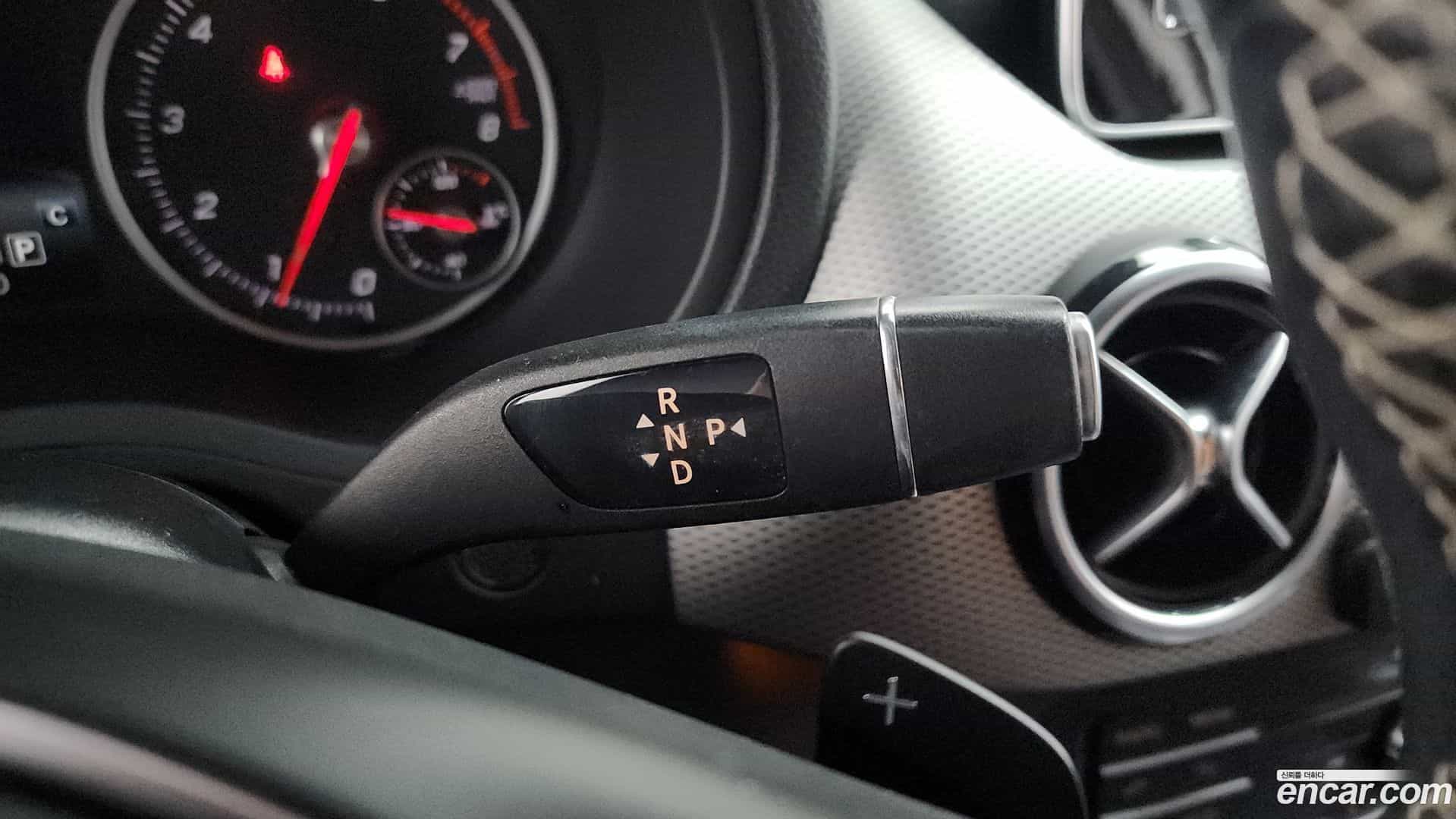 B-Class Mercedes-Benz 2018.5-INNER-009