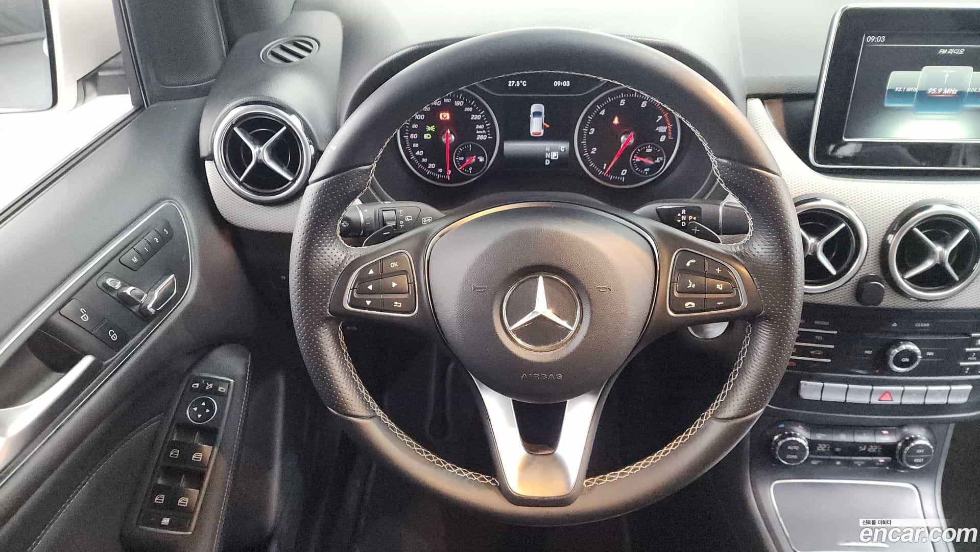 B-Class Mercedes-Benz 2018.5-OPTION-018