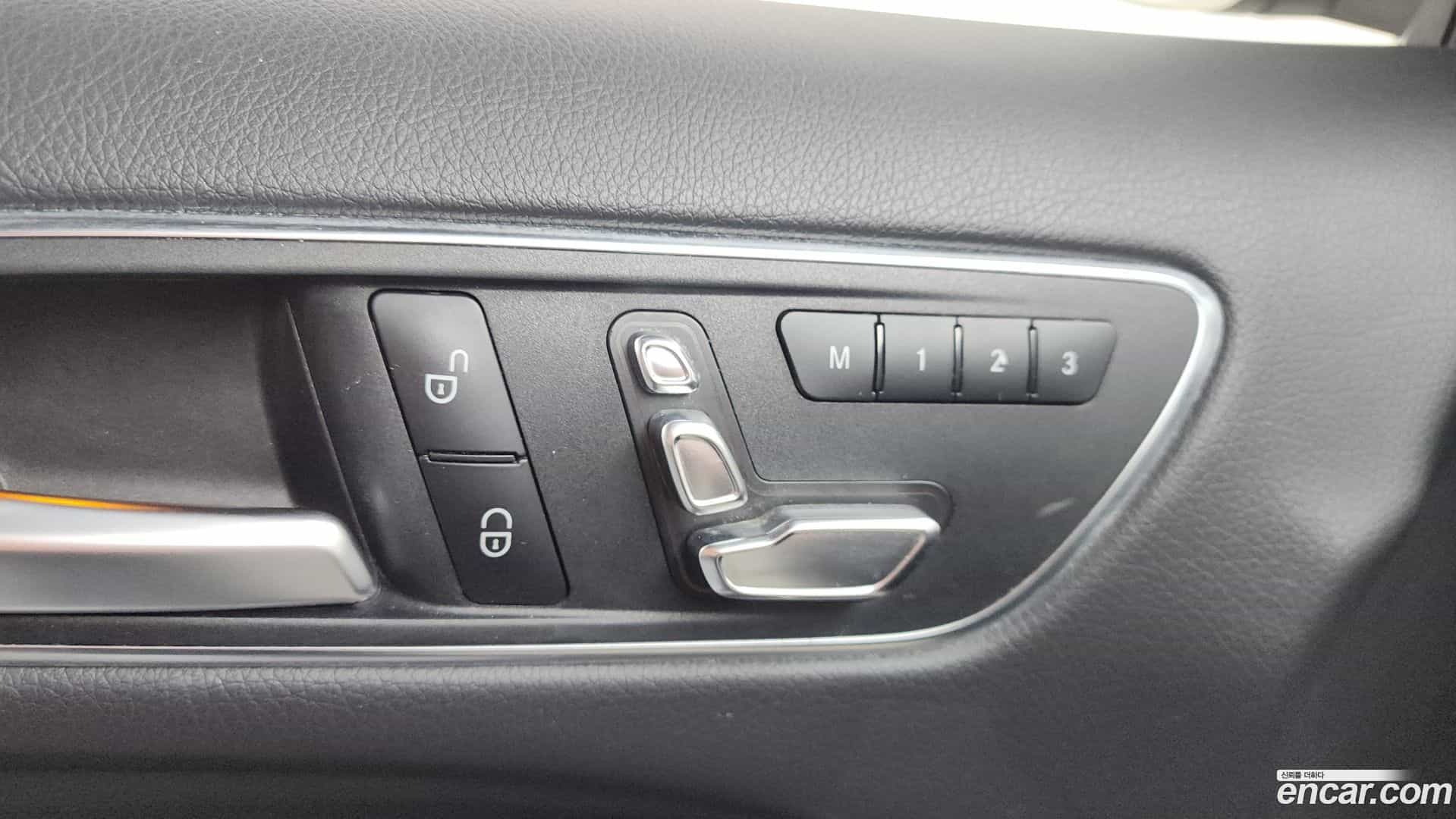 B-Class Mercedes-Benz 2018.5-OPTION-043