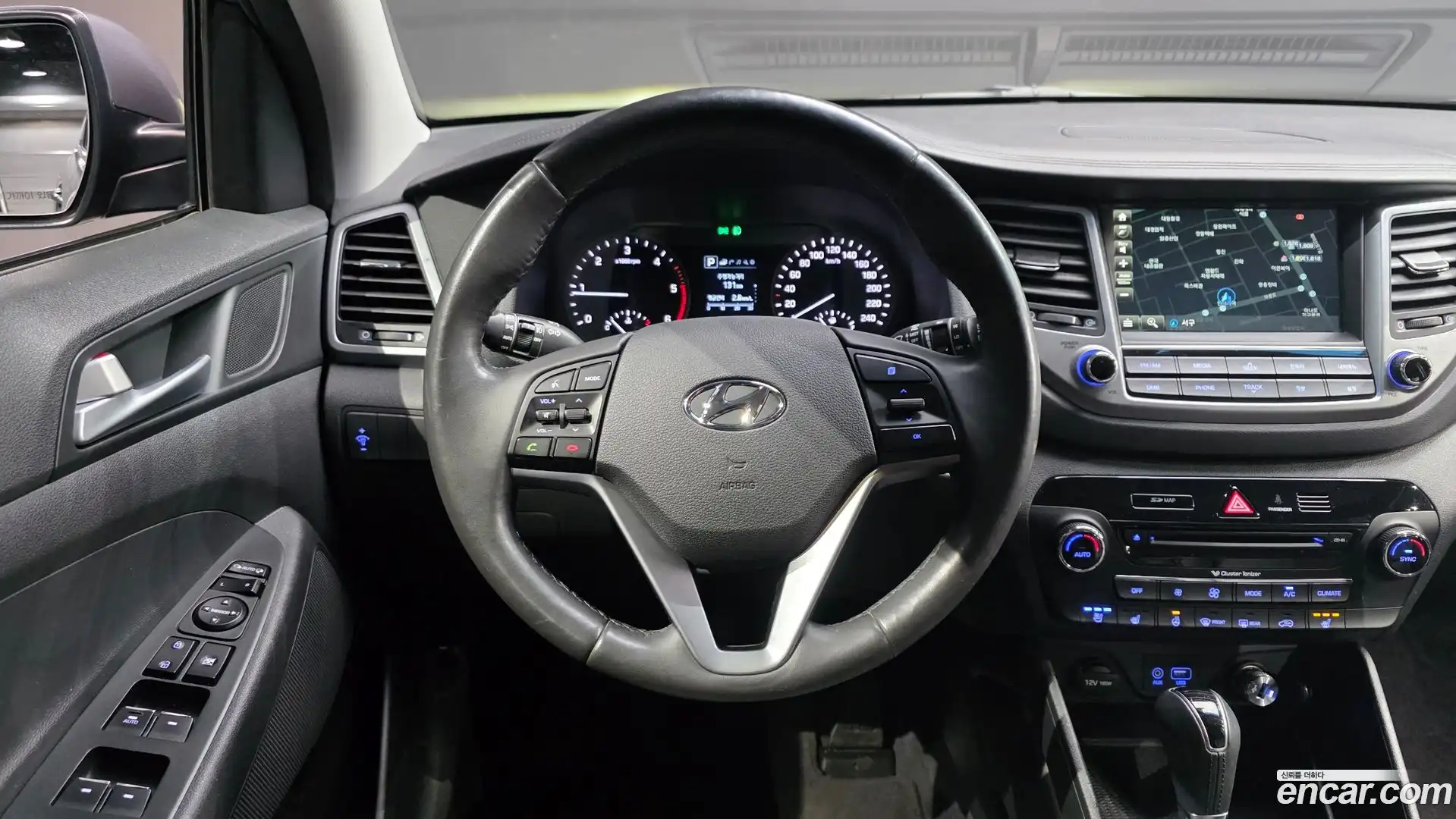 Tucson Hyundai 2016.0-OPTION-017