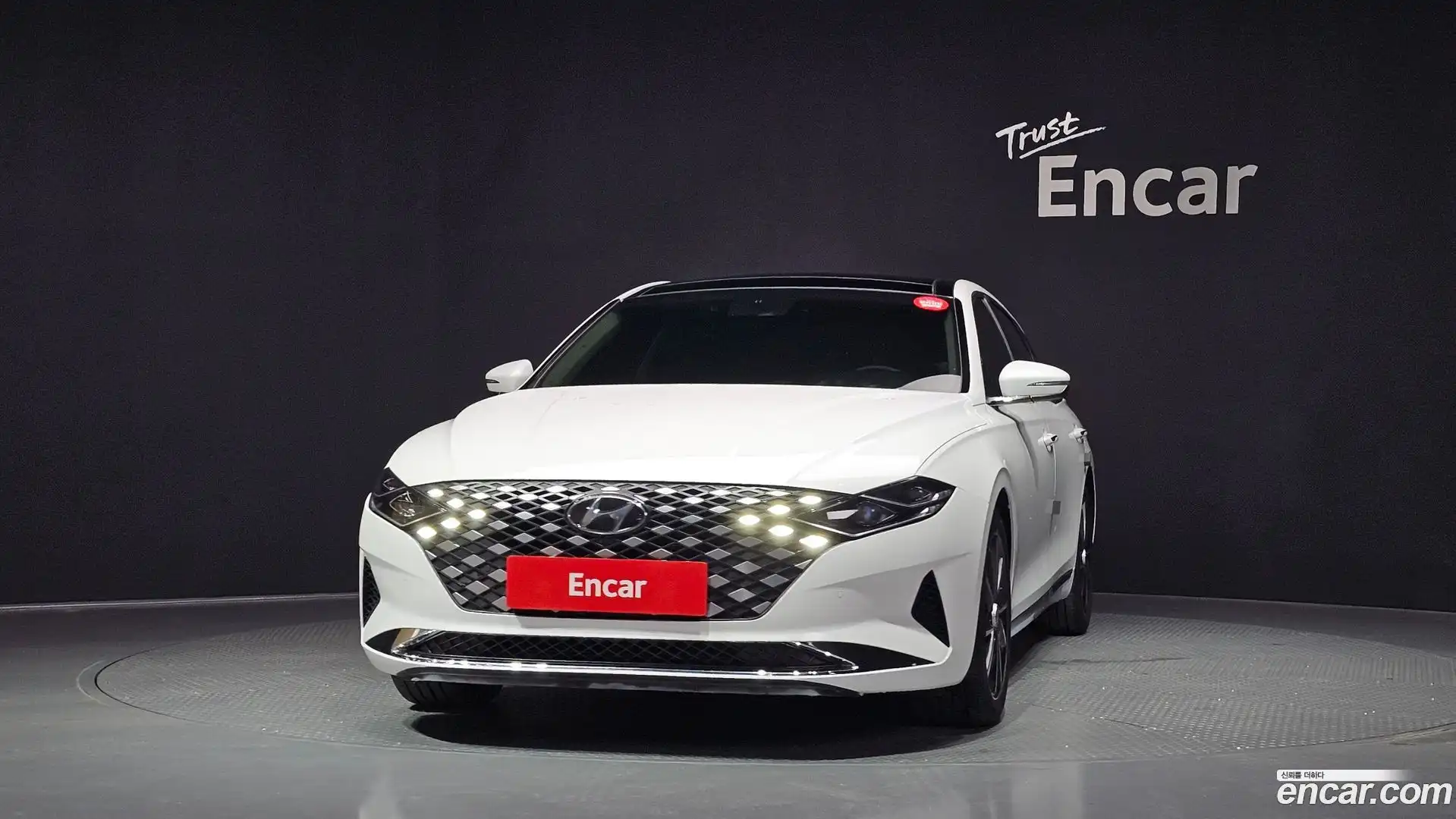 Grandeur Hyundai 2022.3-OUTER-003