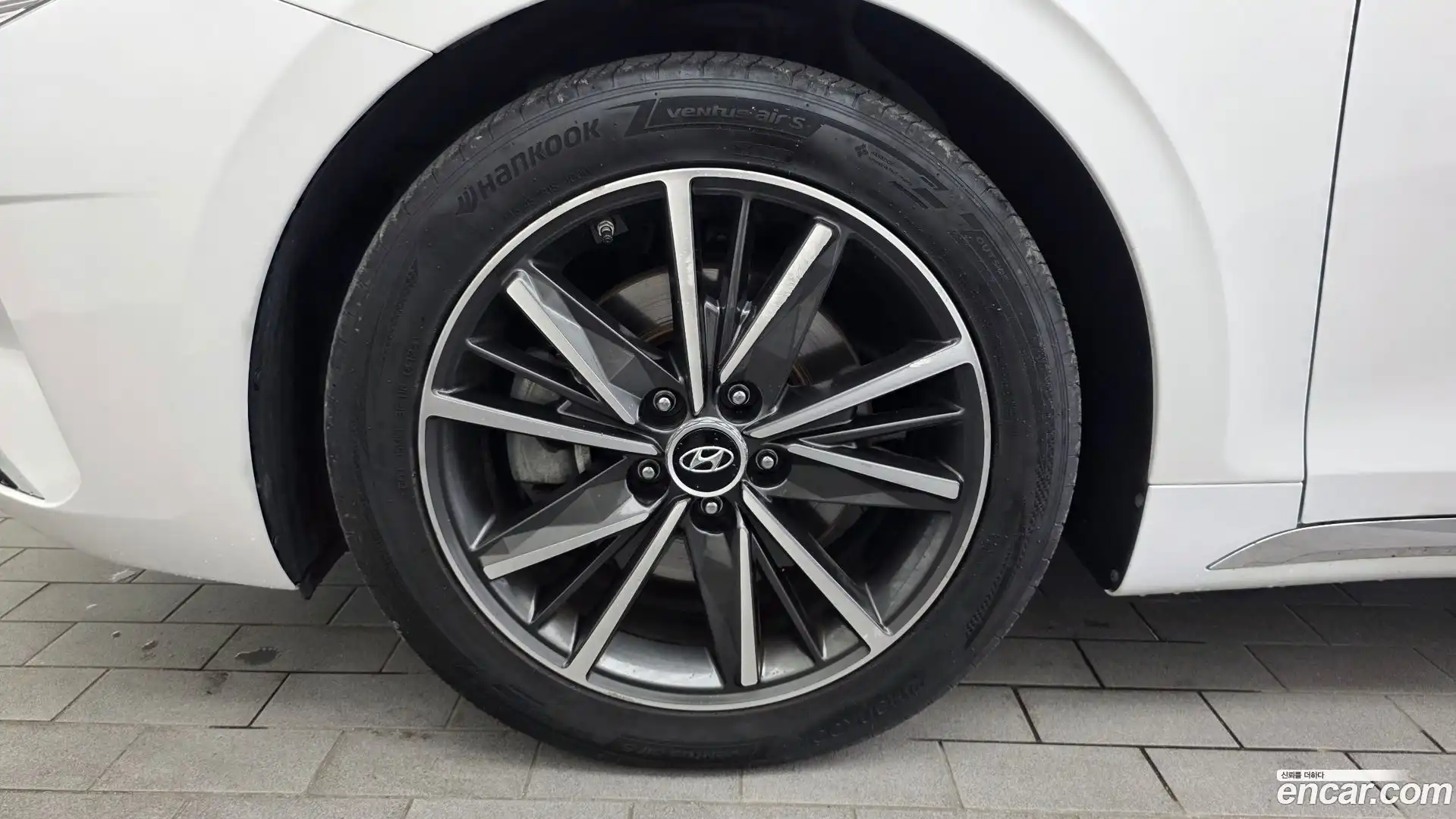 Grandeur Hyundai 2022.3-OUTER-005