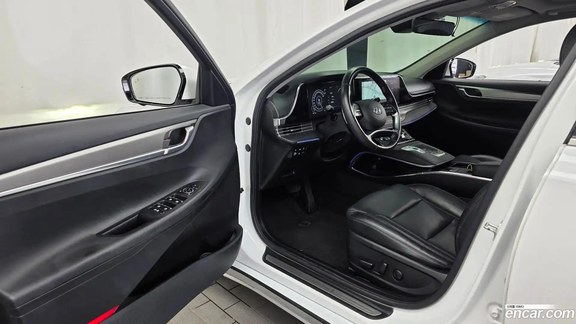 Grandeur Hyundai 2022.3-INNER-010
