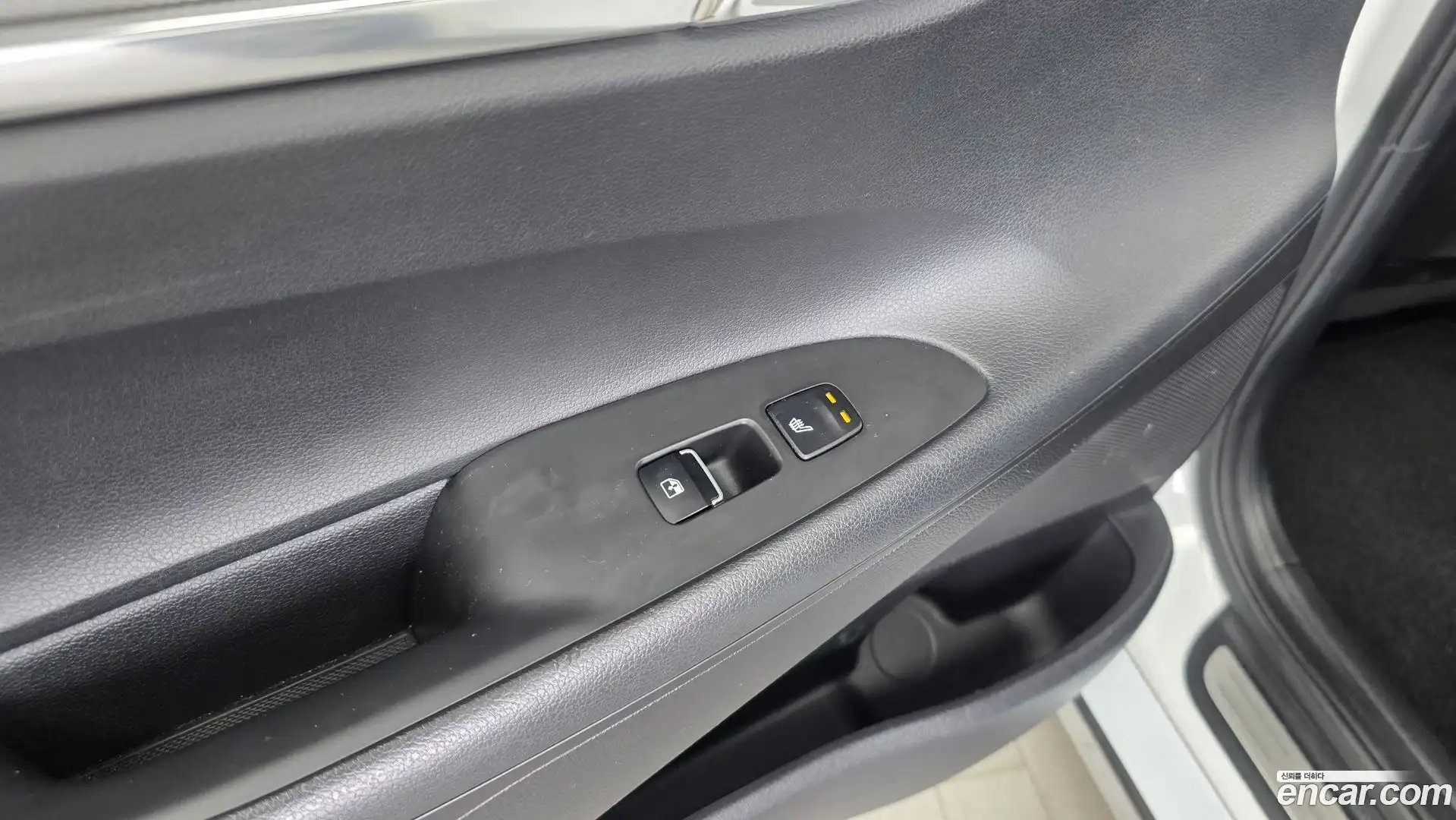Grandeur Hyundai 2022.3-OPTION-023