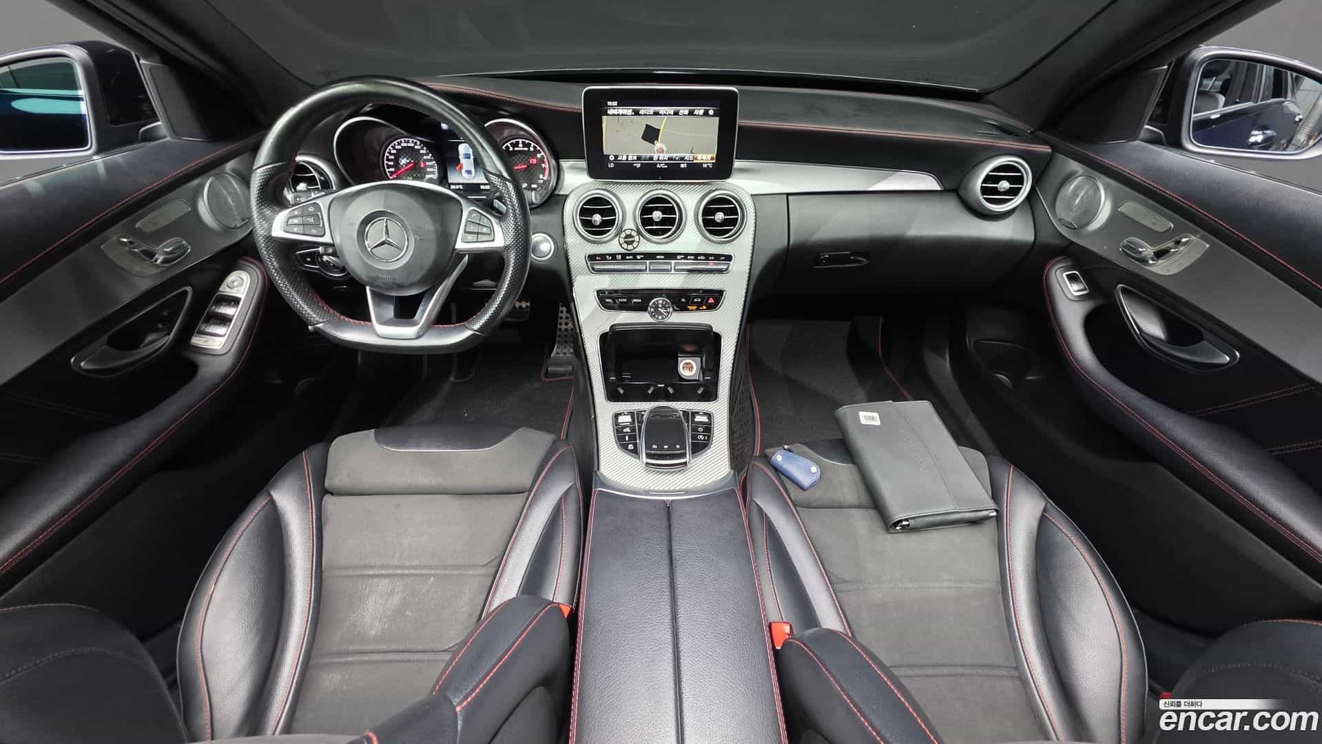 C-Class Mercedes-Benz 2018.4-INNER-007