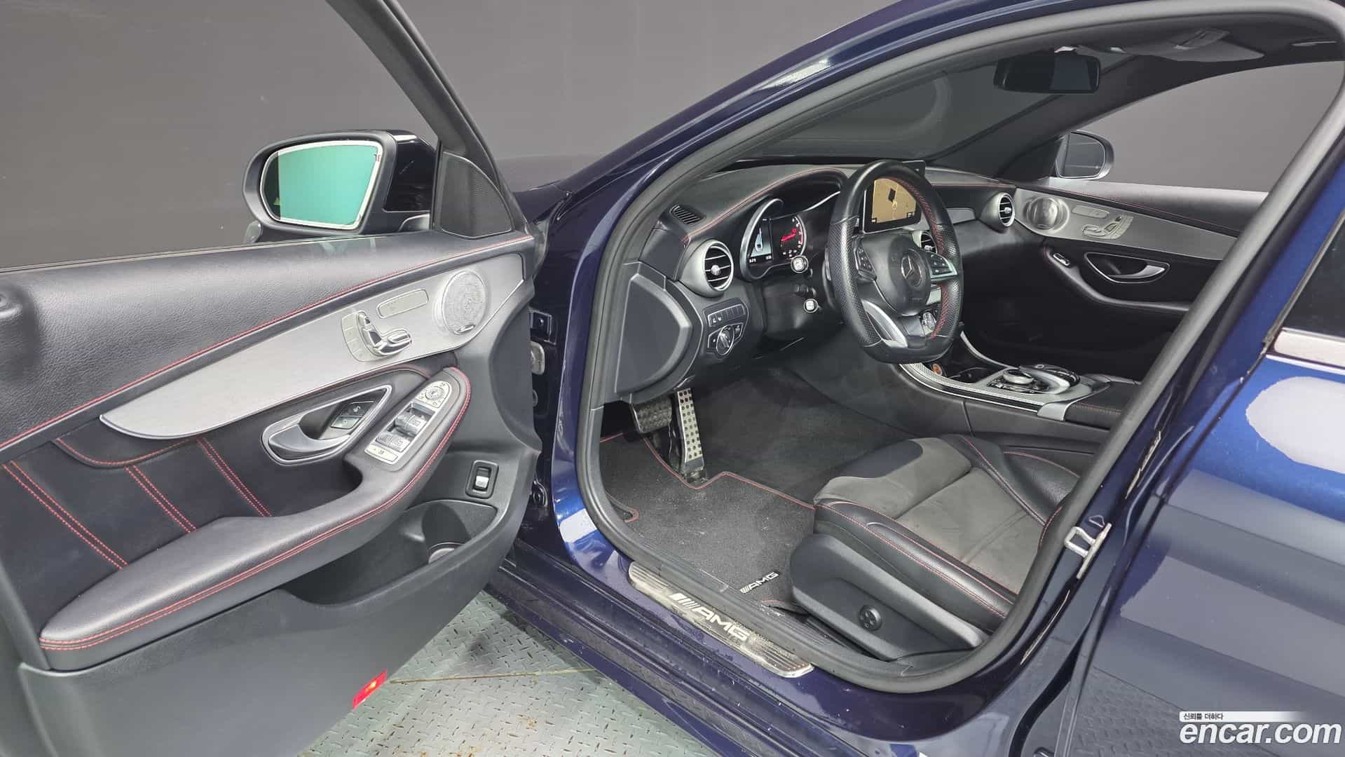 C-Class Mercedes-Benz 2018.4-INNER-010
