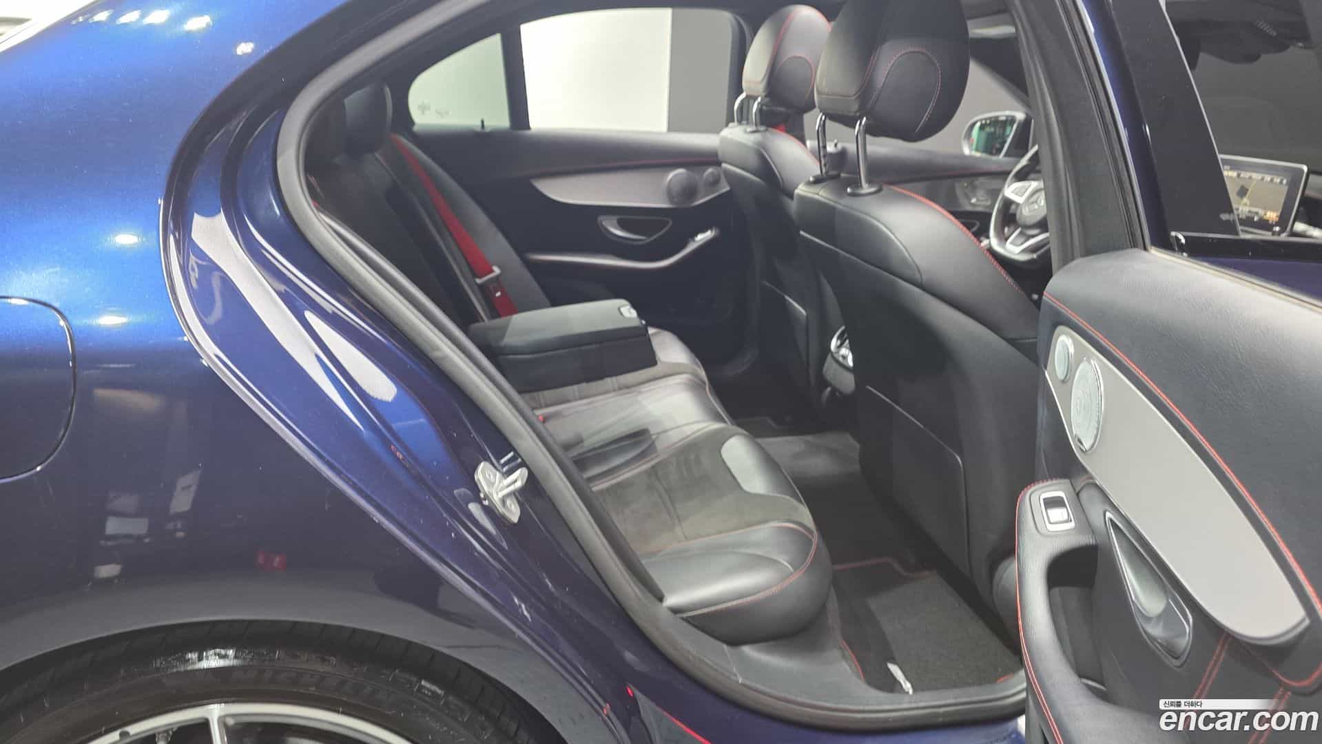 C-Class Mercedes-Benz 2018.4-OPTION-015