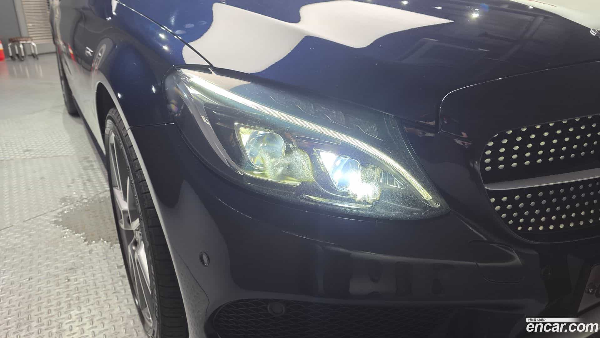 C-Class Mercedes-Benz 2018.4-OUTER-032