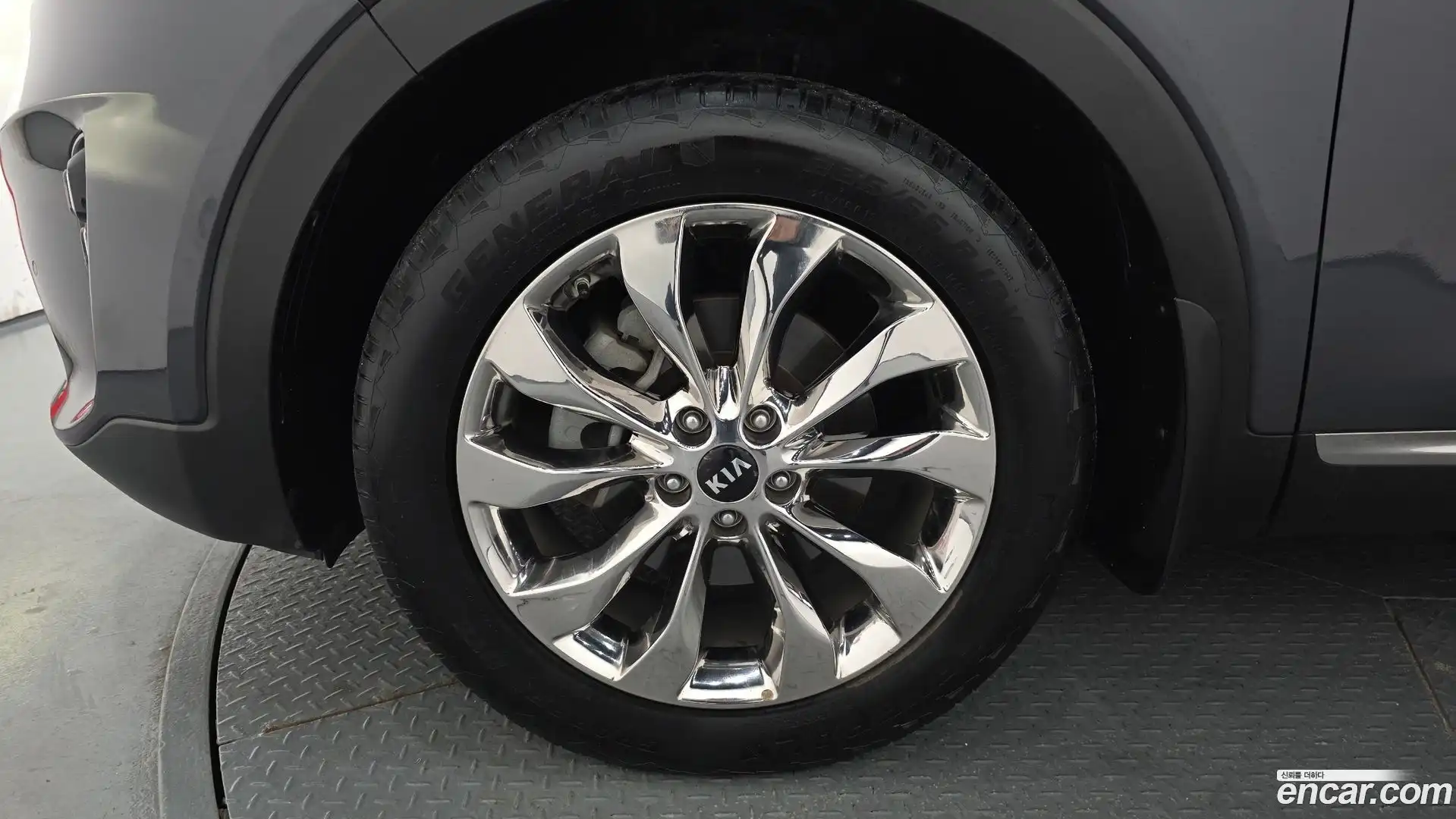 Sorento Kia 2018.4-OUTER-005