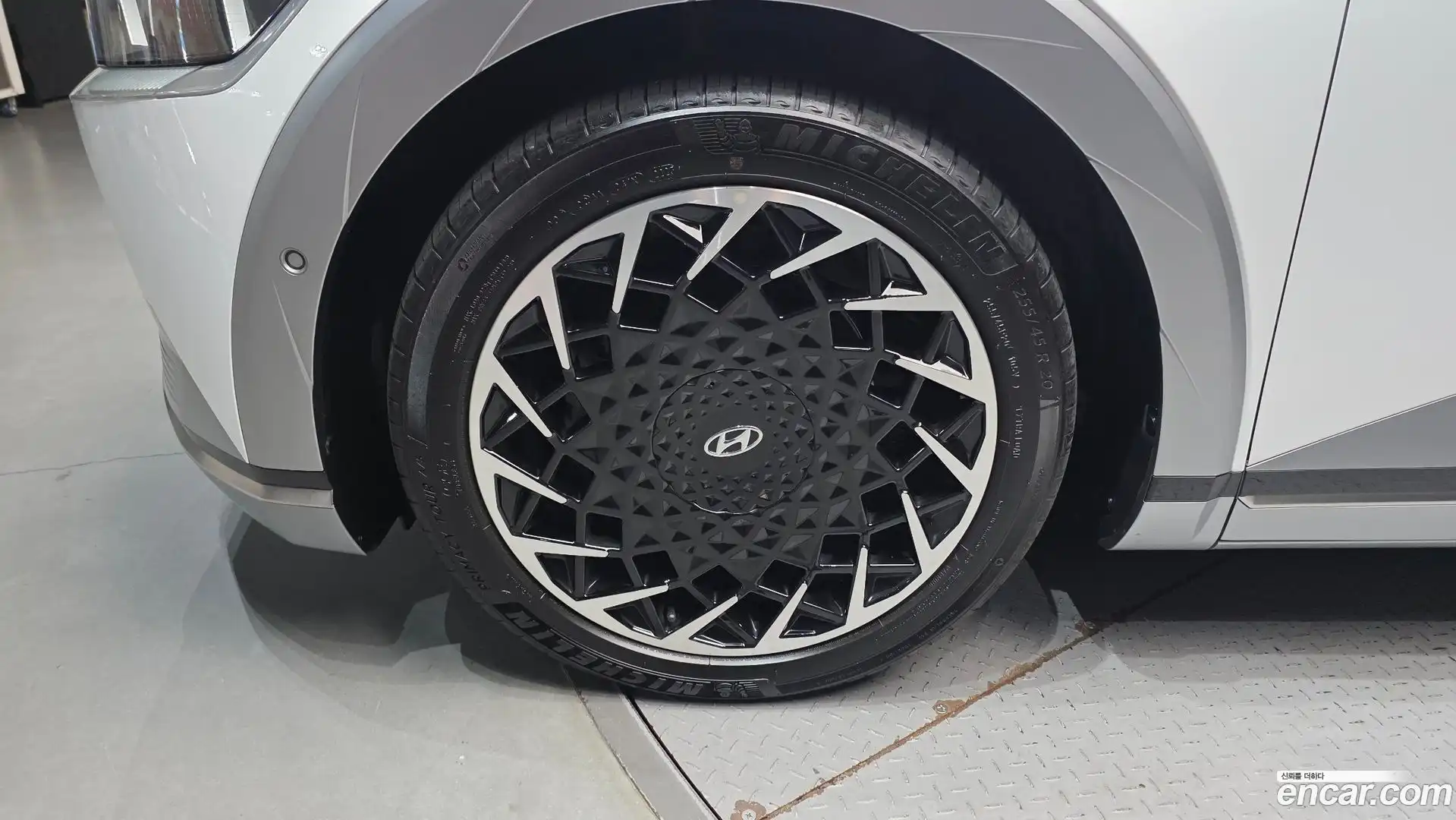 Ioniq5 Hyundai 2023.10-OUTER-005