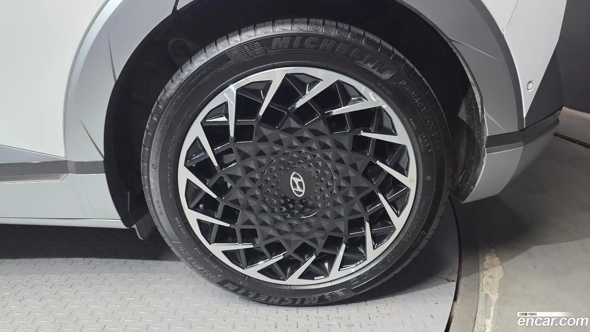 Ioniq5 Hyundai 2023.10-OUTER-031