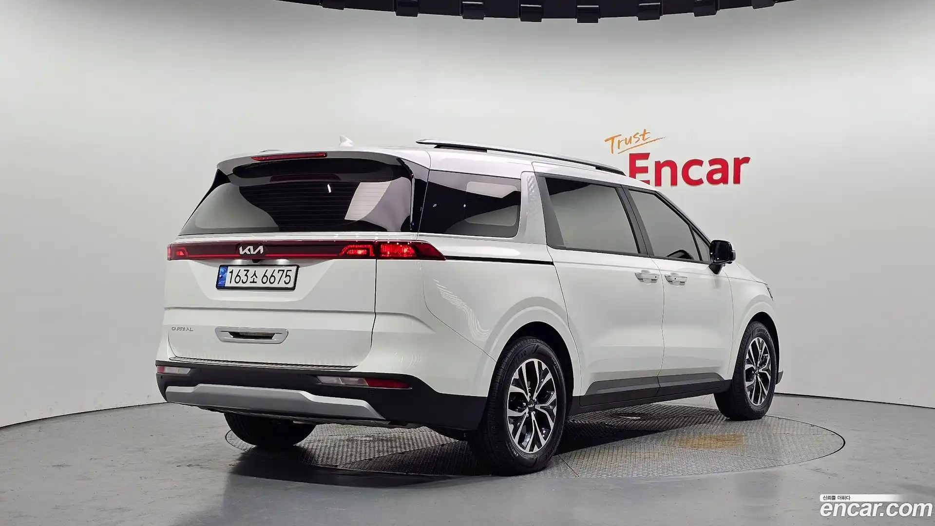 Canival Kia 2023.8-OUTER-002