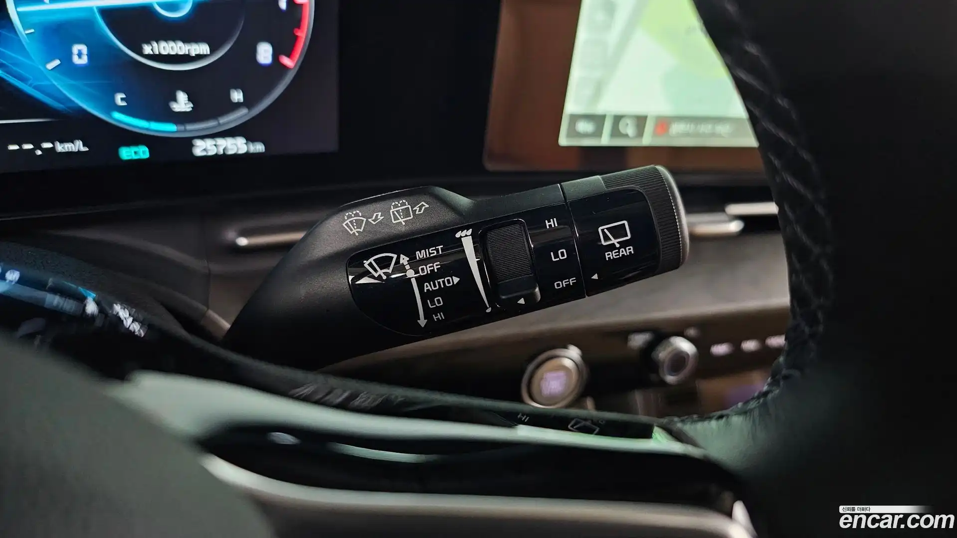 Canival Kia 2023.8-OPTION-019