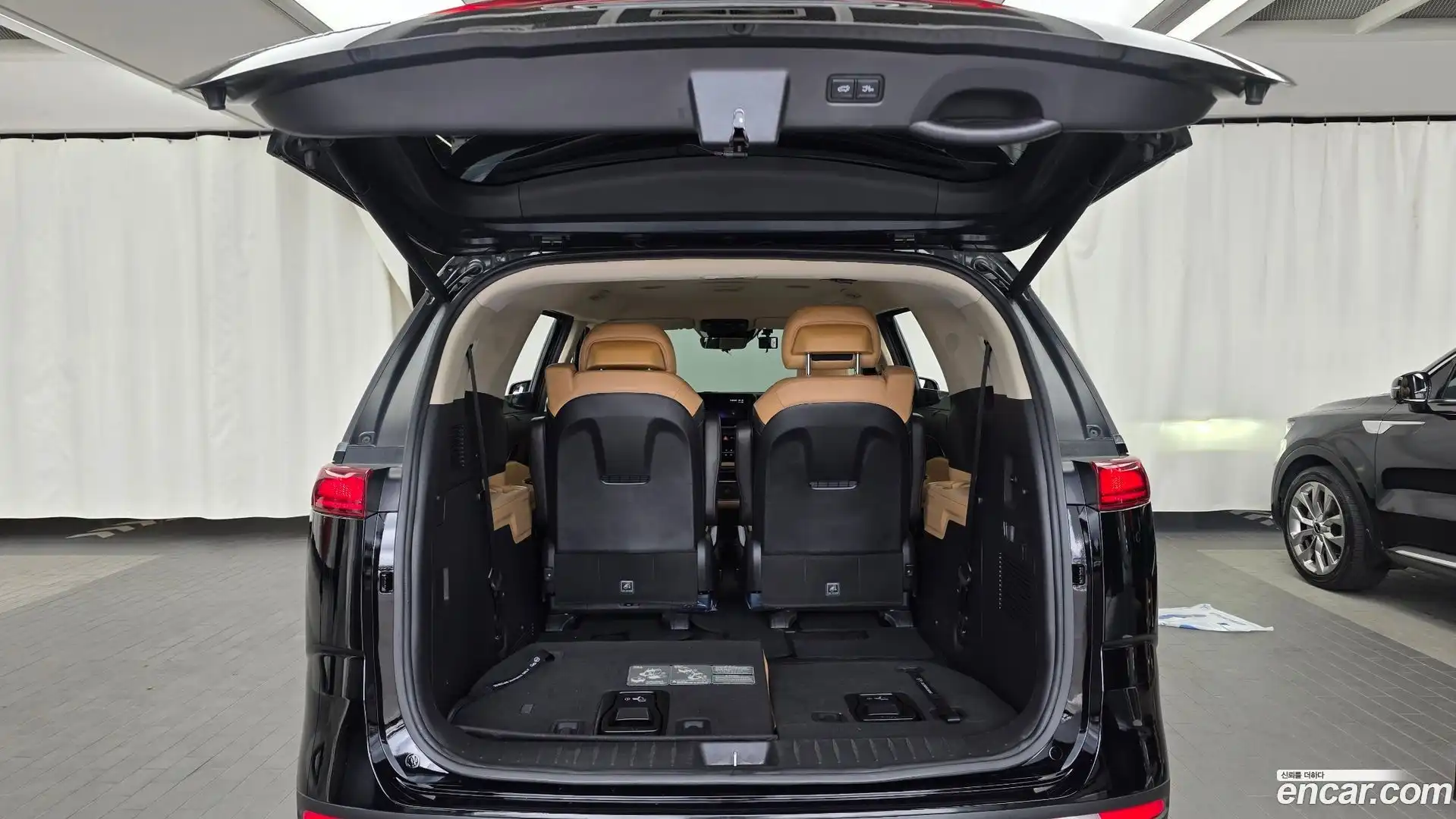 Canival Kia 2023.5-OPTION-021