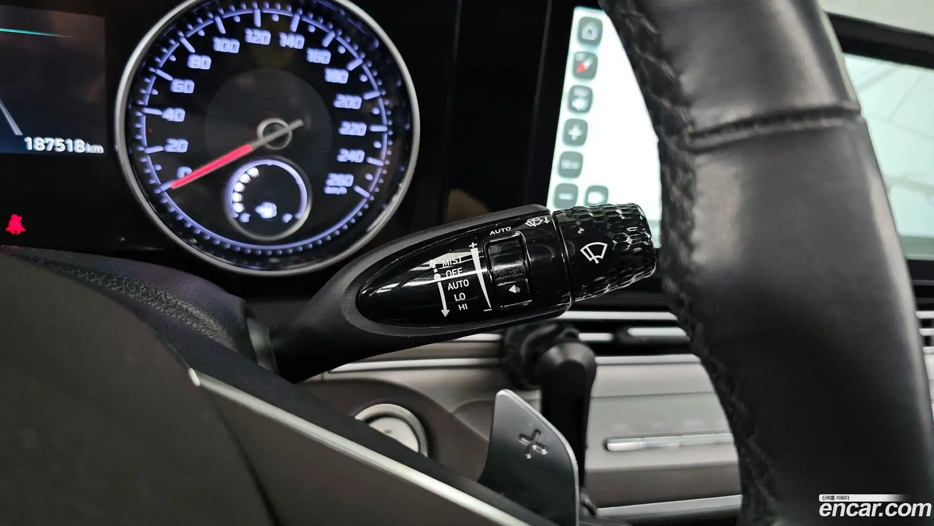 Grandeur Hyundai 2021.1-OPTION-022