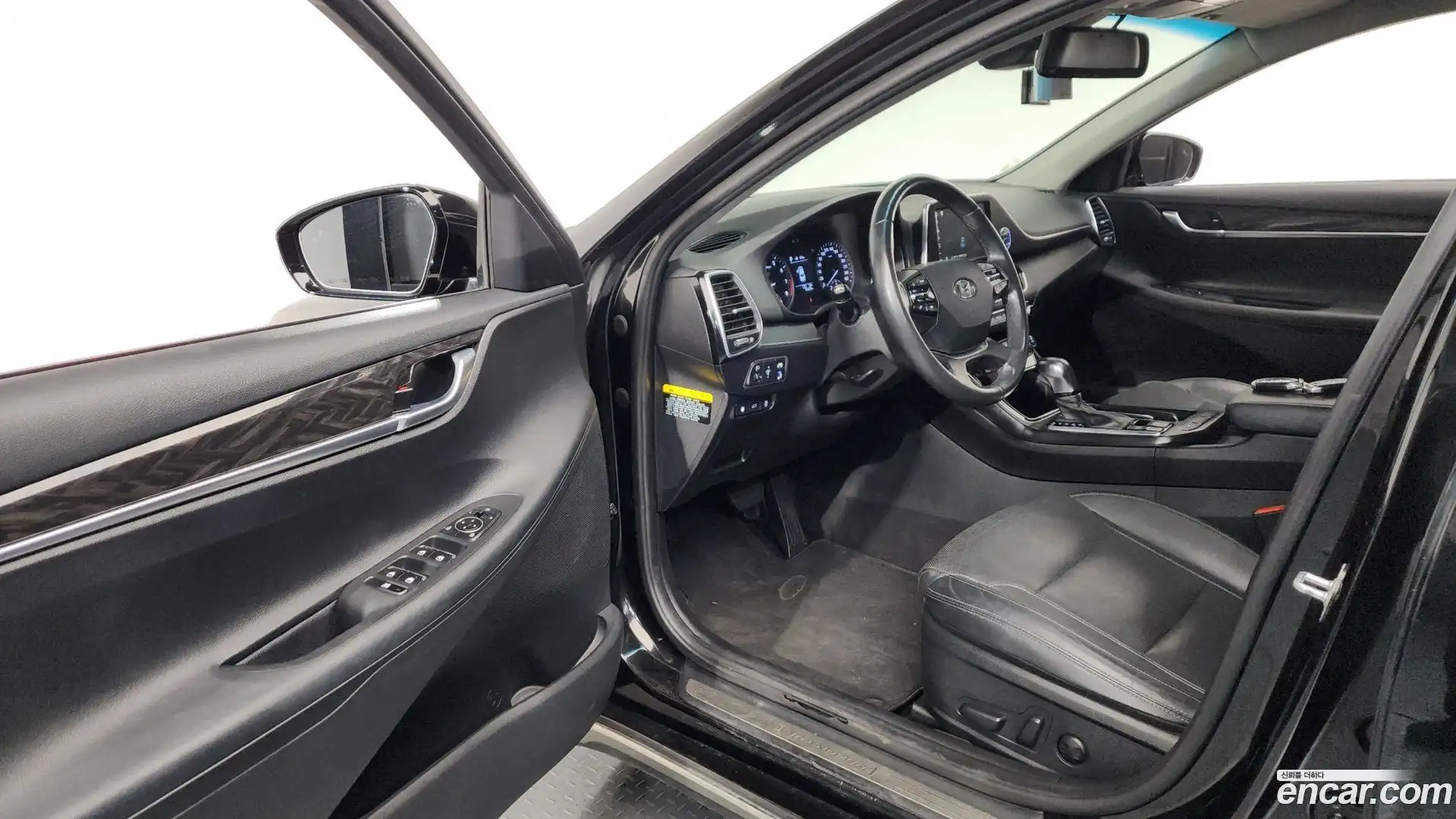 Grandeur Hyundai 2017.4-INNER-010