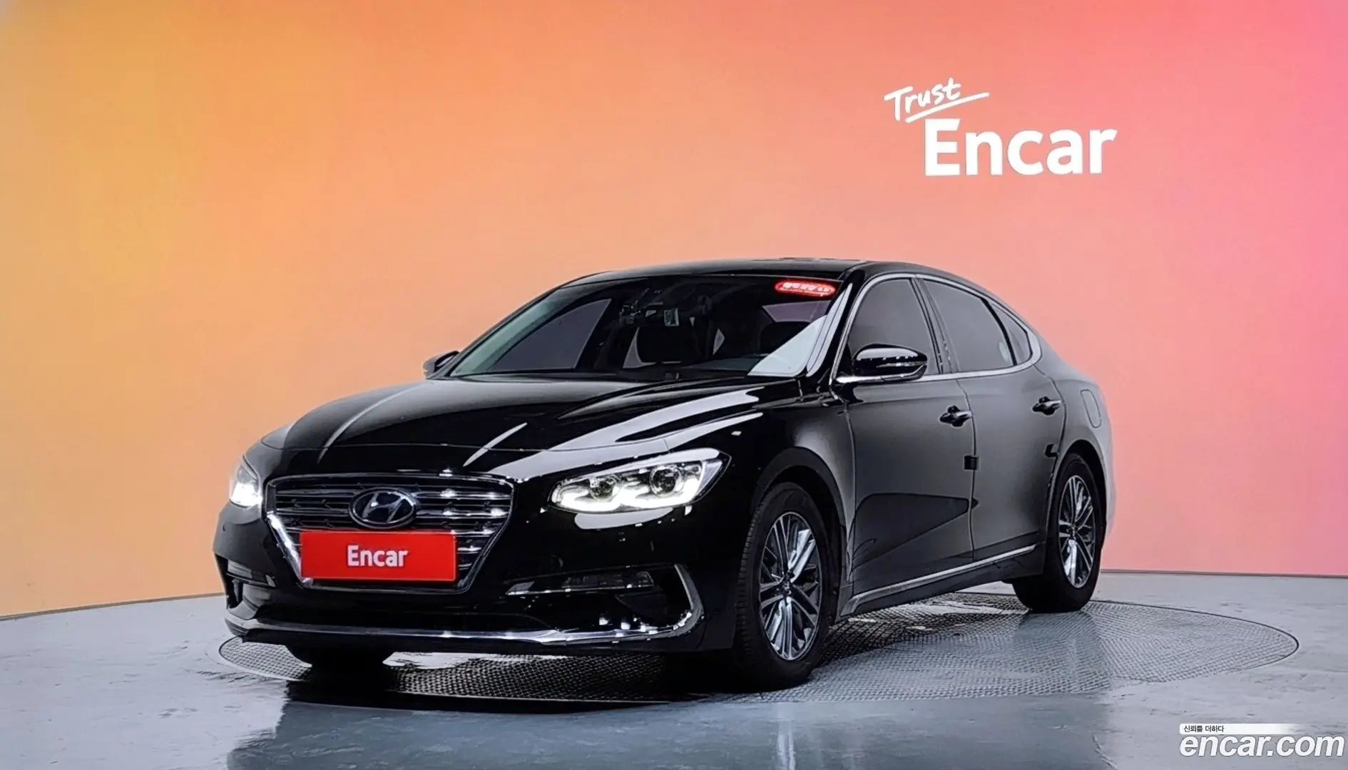 Main__Slider__Photo:Grandeur Hyundai 2017.4-0