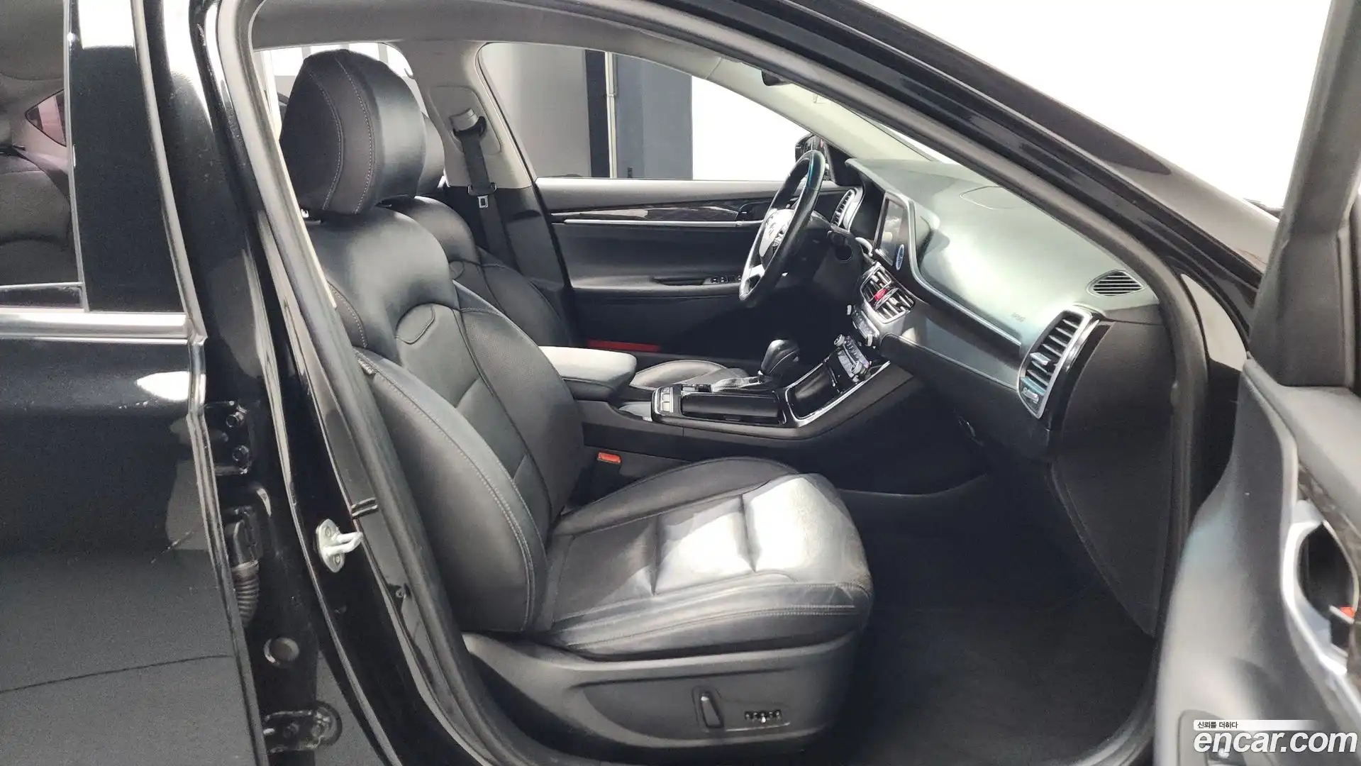 Grandeur Hyundai 2017.4-INNER-036