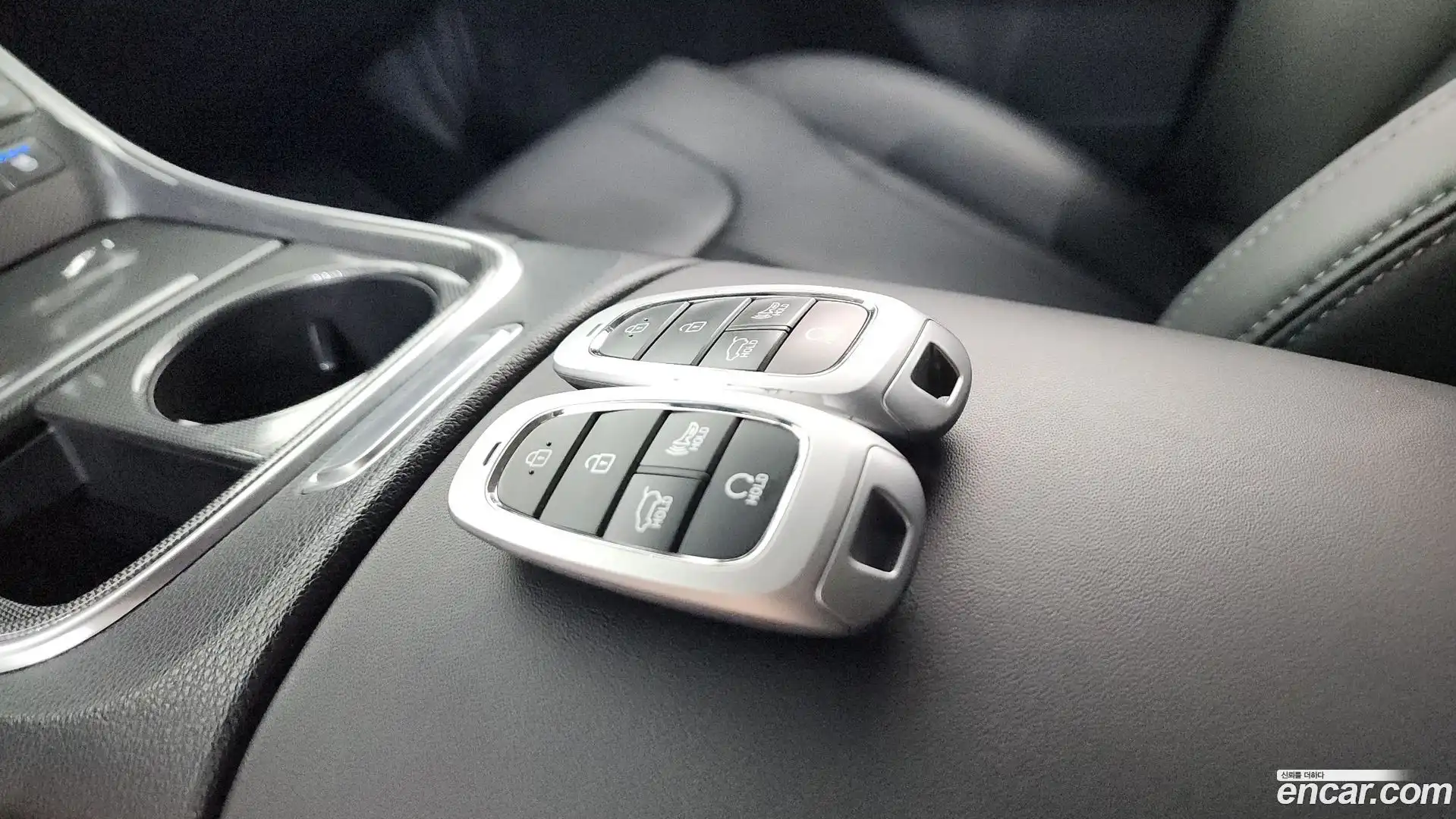 Santafe Hyundai 2022.8-OPTION-019